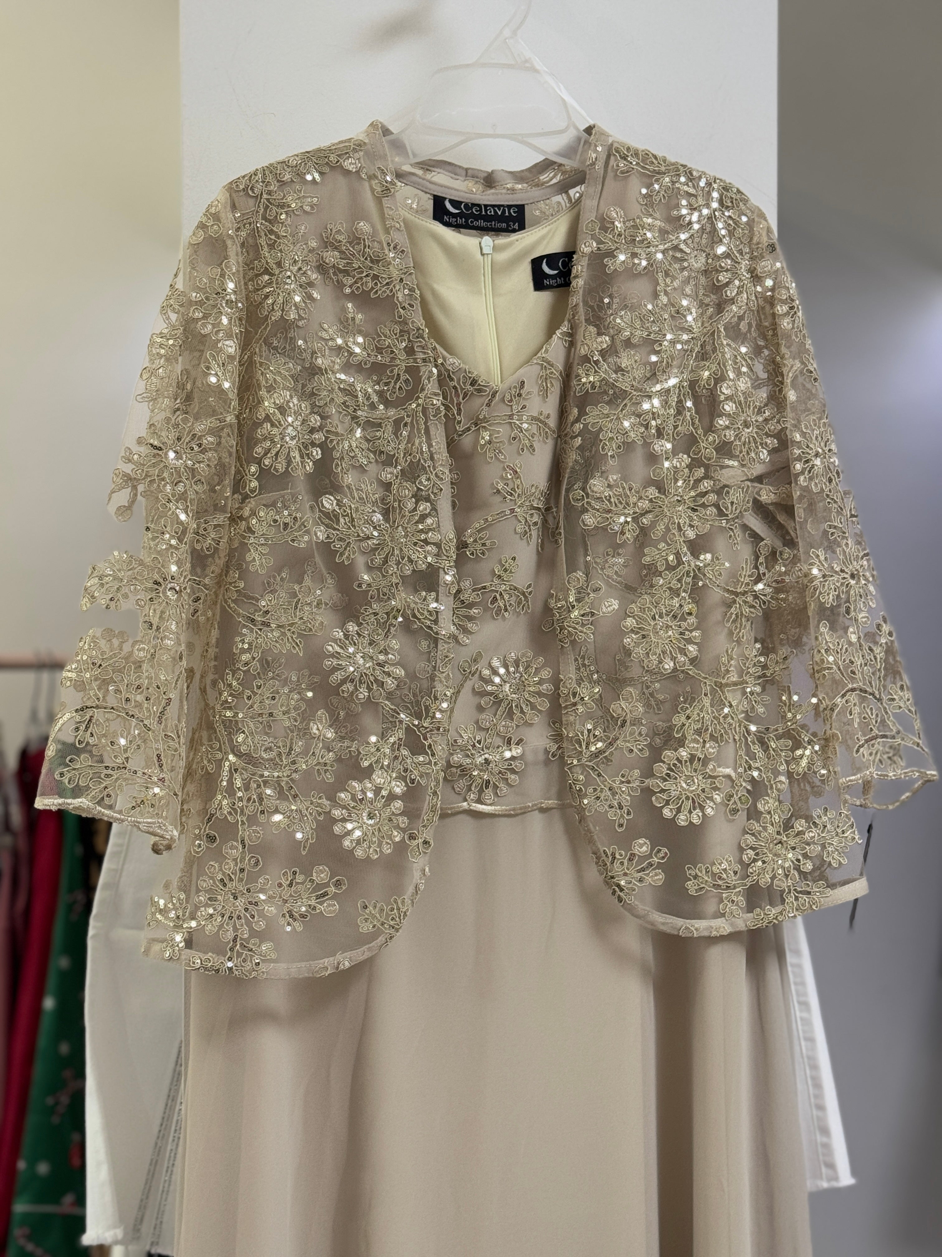 VESTIDO LARGO NEGRO/ORO BORDADO 9013