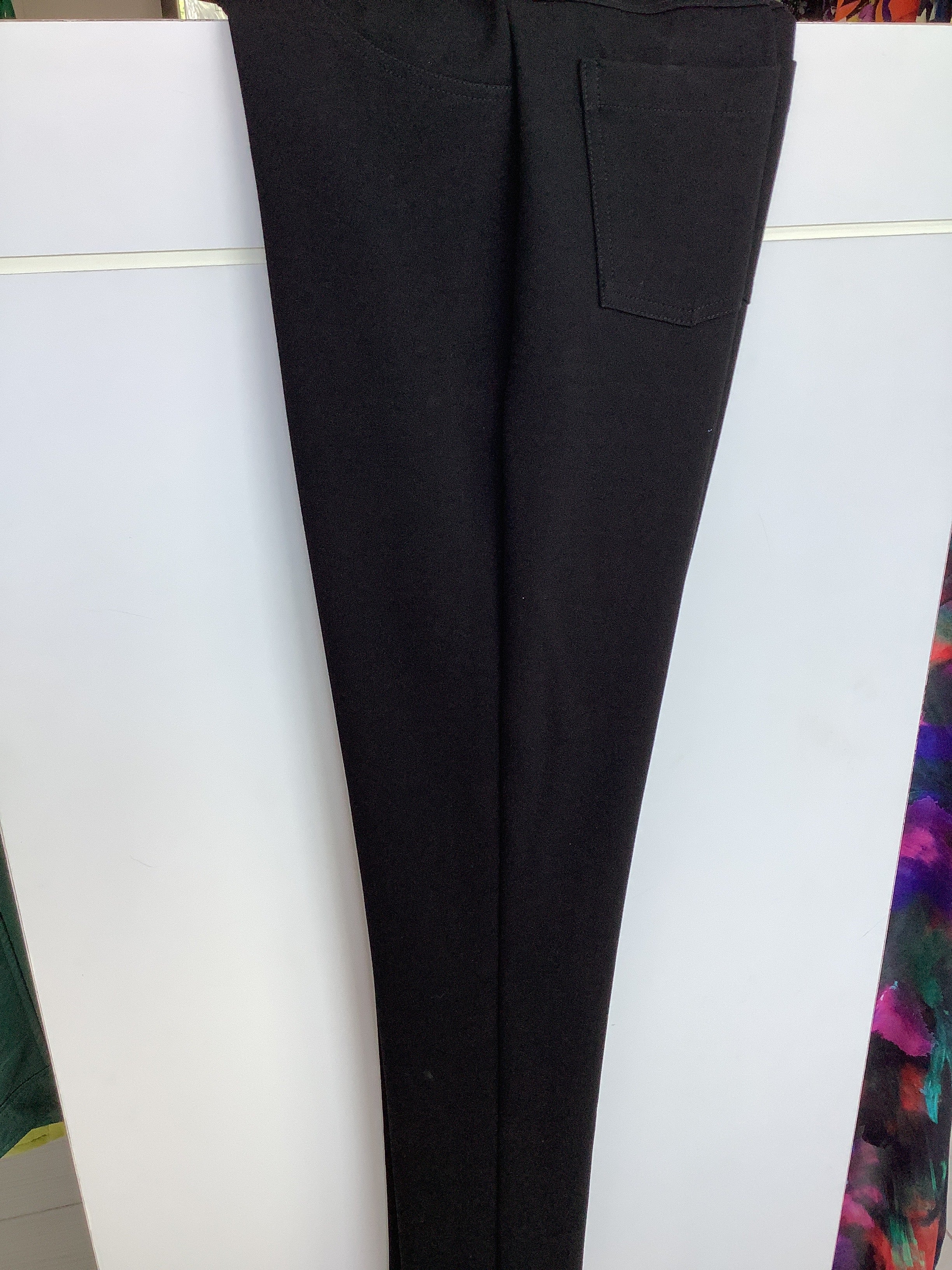 PANTALÓN NEGRO BD2187