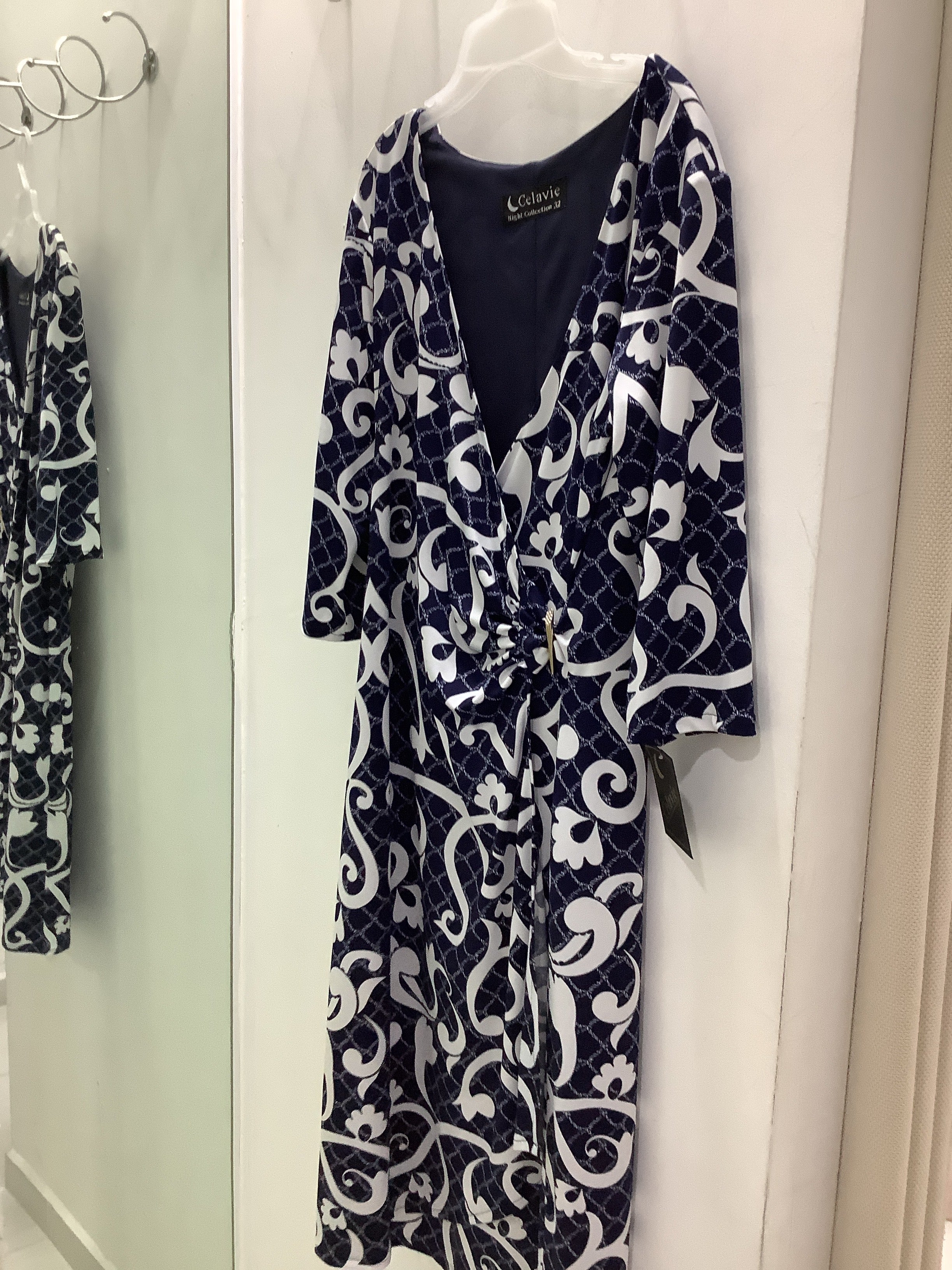 VESTIDO AZUL ESTAMPADO ESCOTE CRUZADO 8082