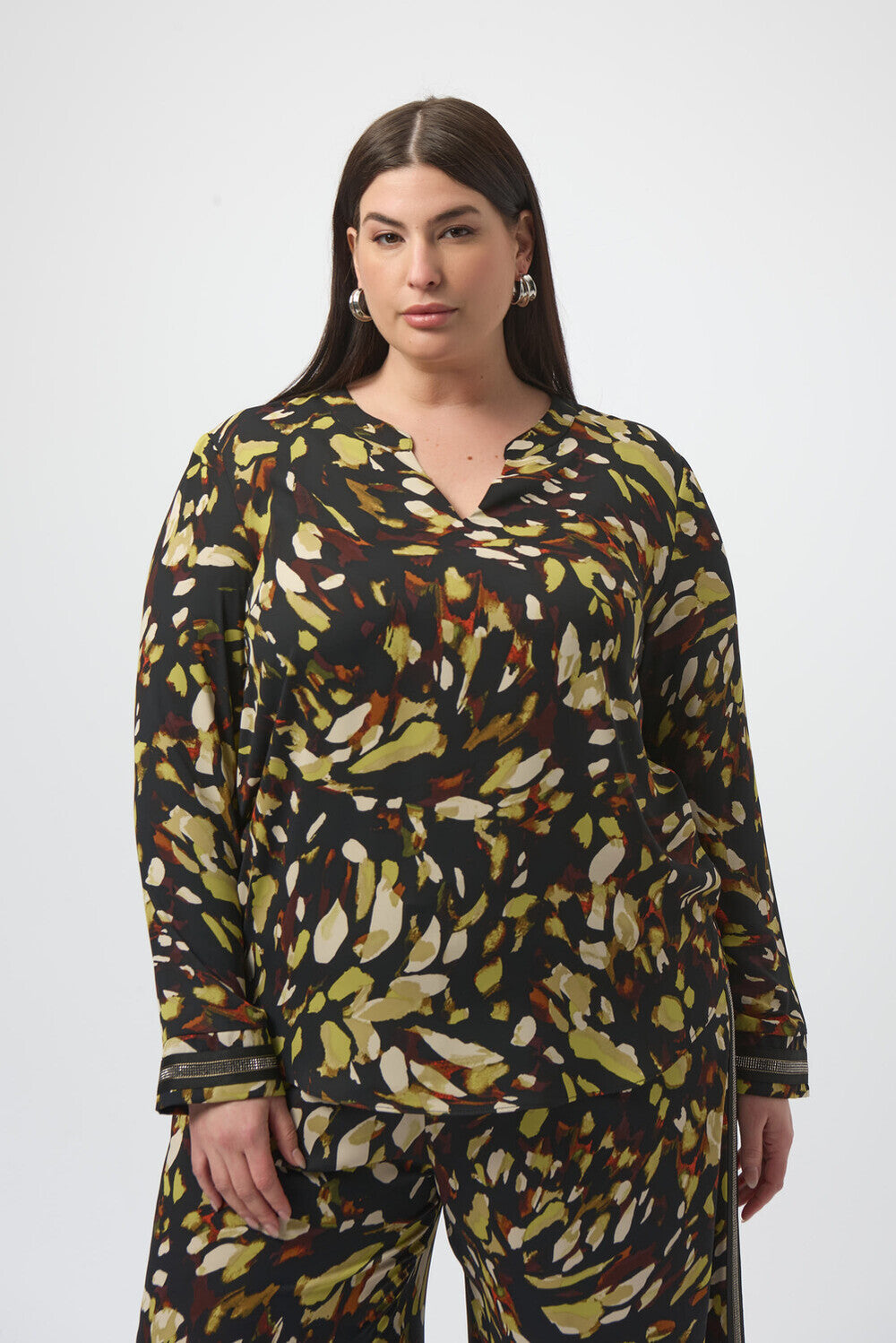 BLUSA NEGRA ESTAMPADA 253259