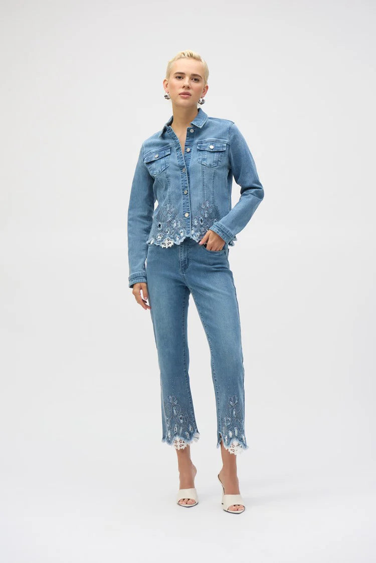 PANTALÓN JEANS DETALLES BORDADOS 252910