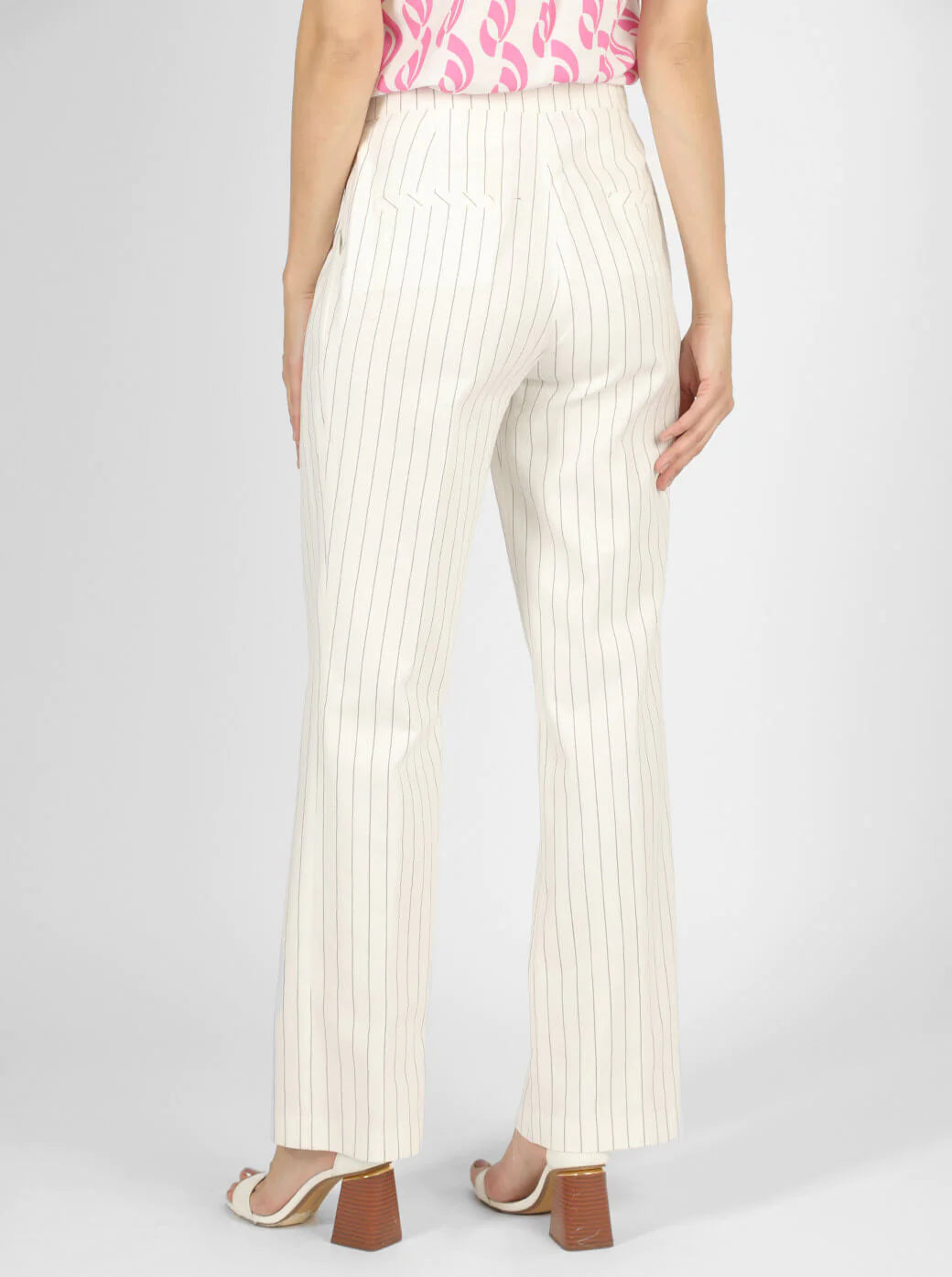 PANTALÓN HUESO ESTAMPADO 124351