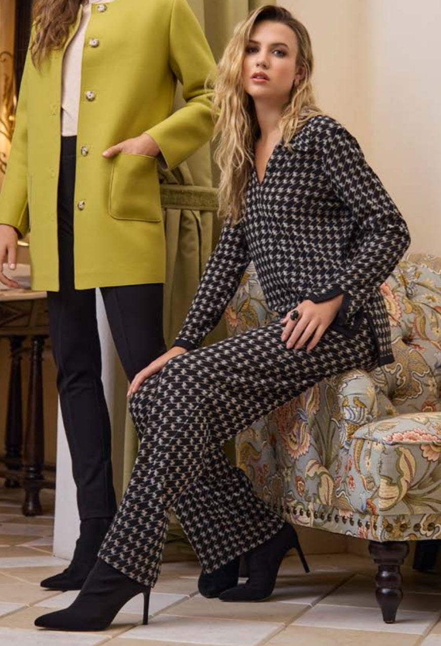 PANTALÓN NEGRO ESTAMPADO 224785