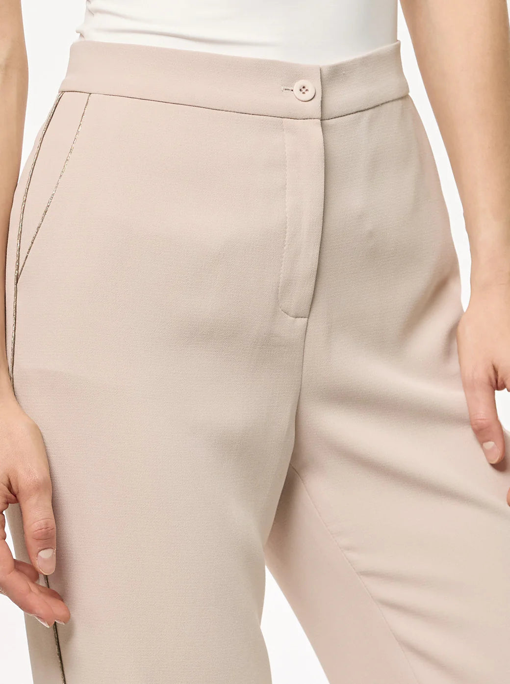 PANTALÓN BEIGE 224404