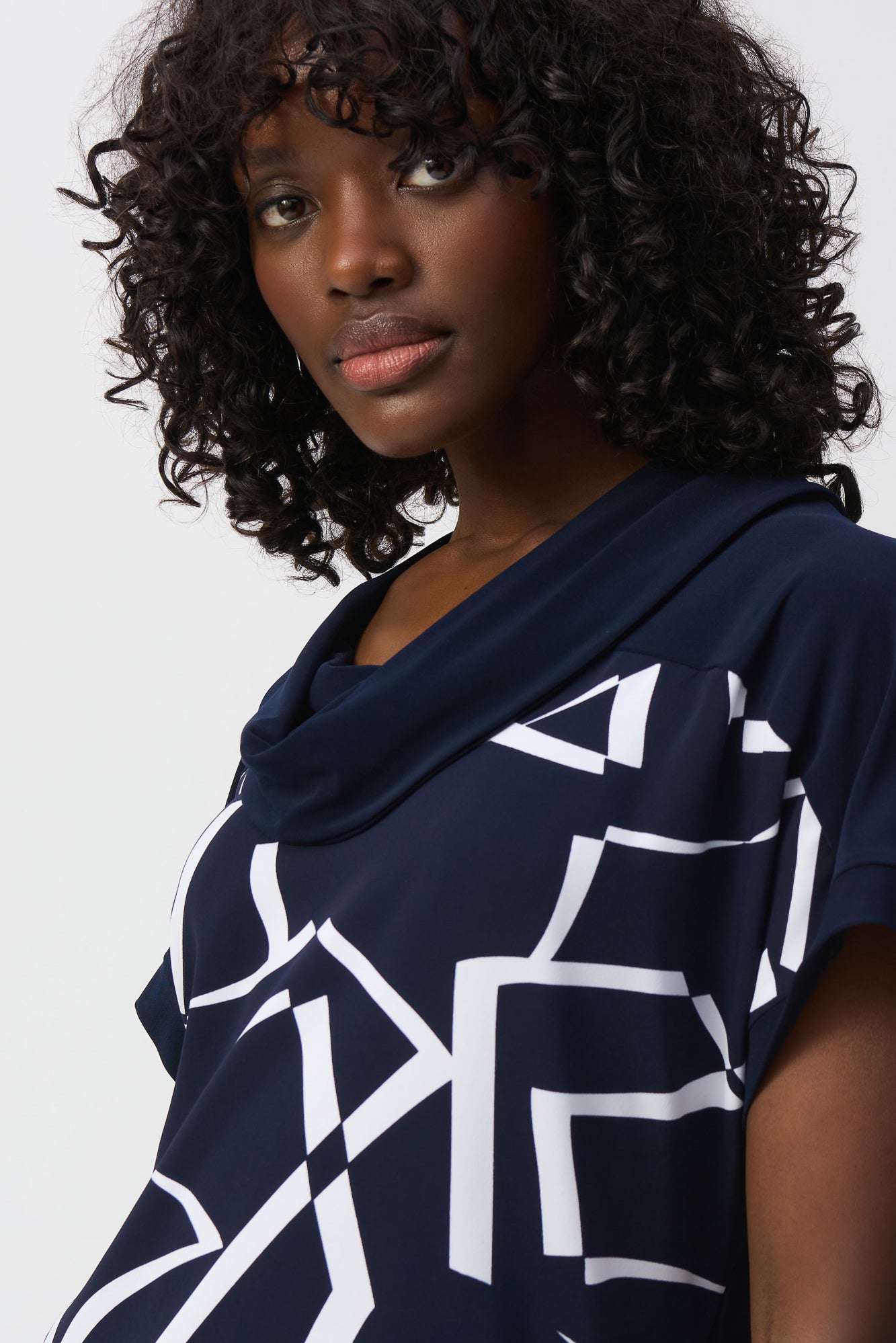 BLUSA MARINO ESTAMPADA 251110