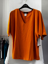 Cargar imagen en el visor de la galería, BLUSA MULTICOLORES L37140
