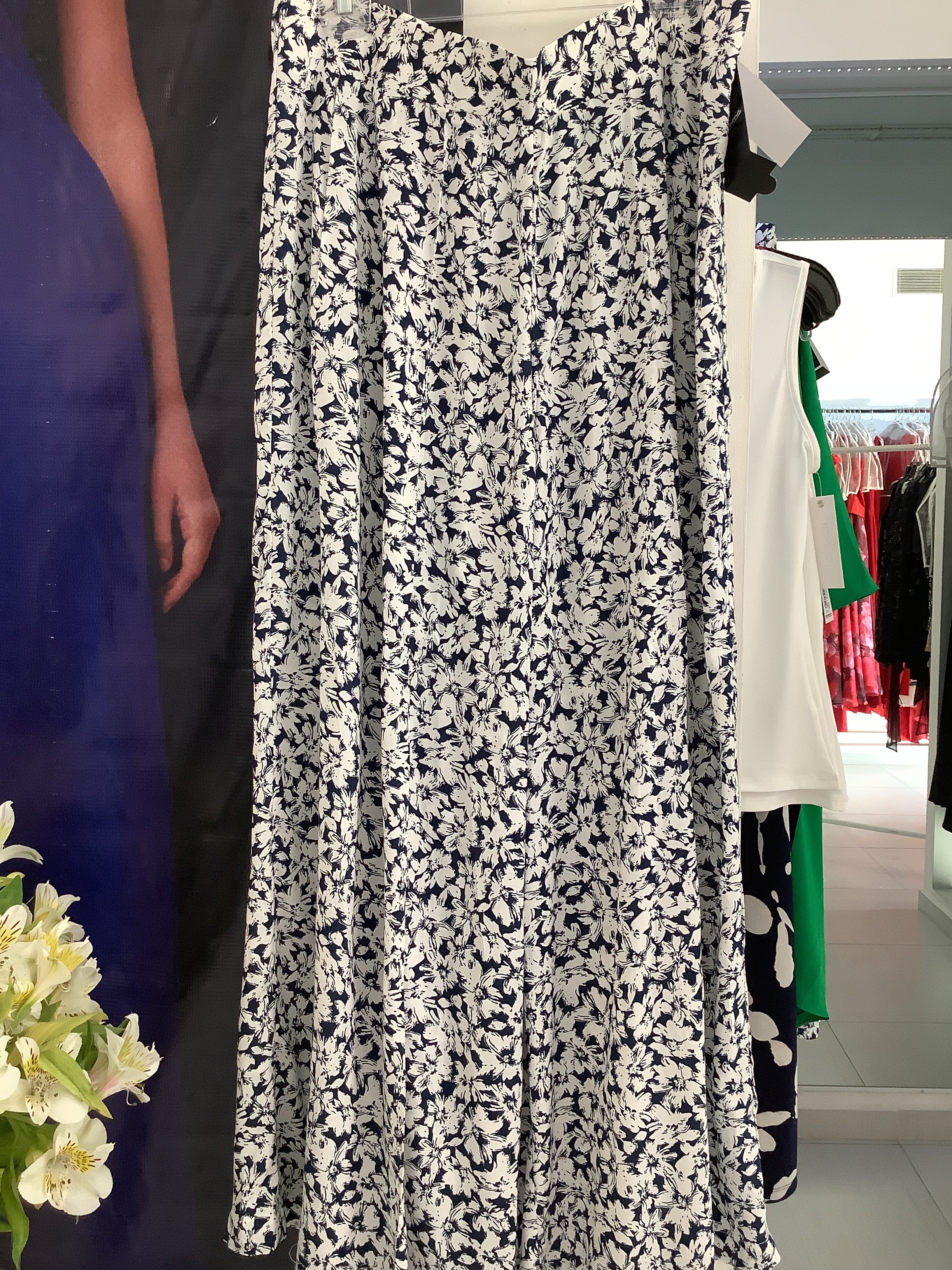 PANTALÓN ESTAMPADO FLORES L37147