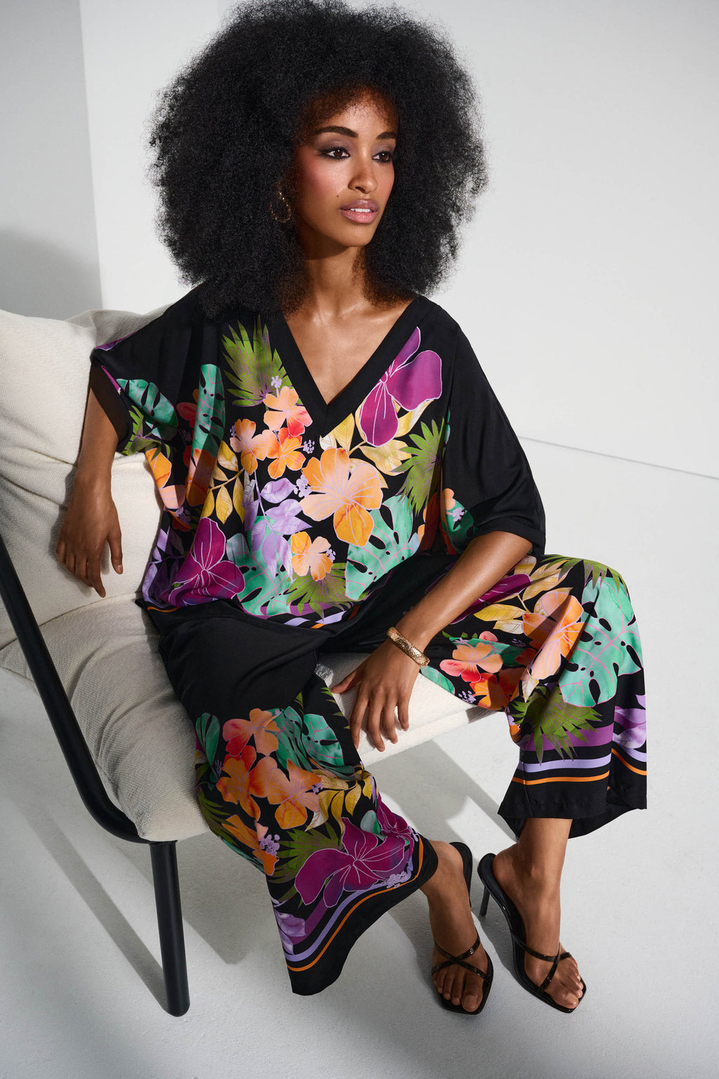 PANTALÓN NEGRO ESTAMPADO 252217