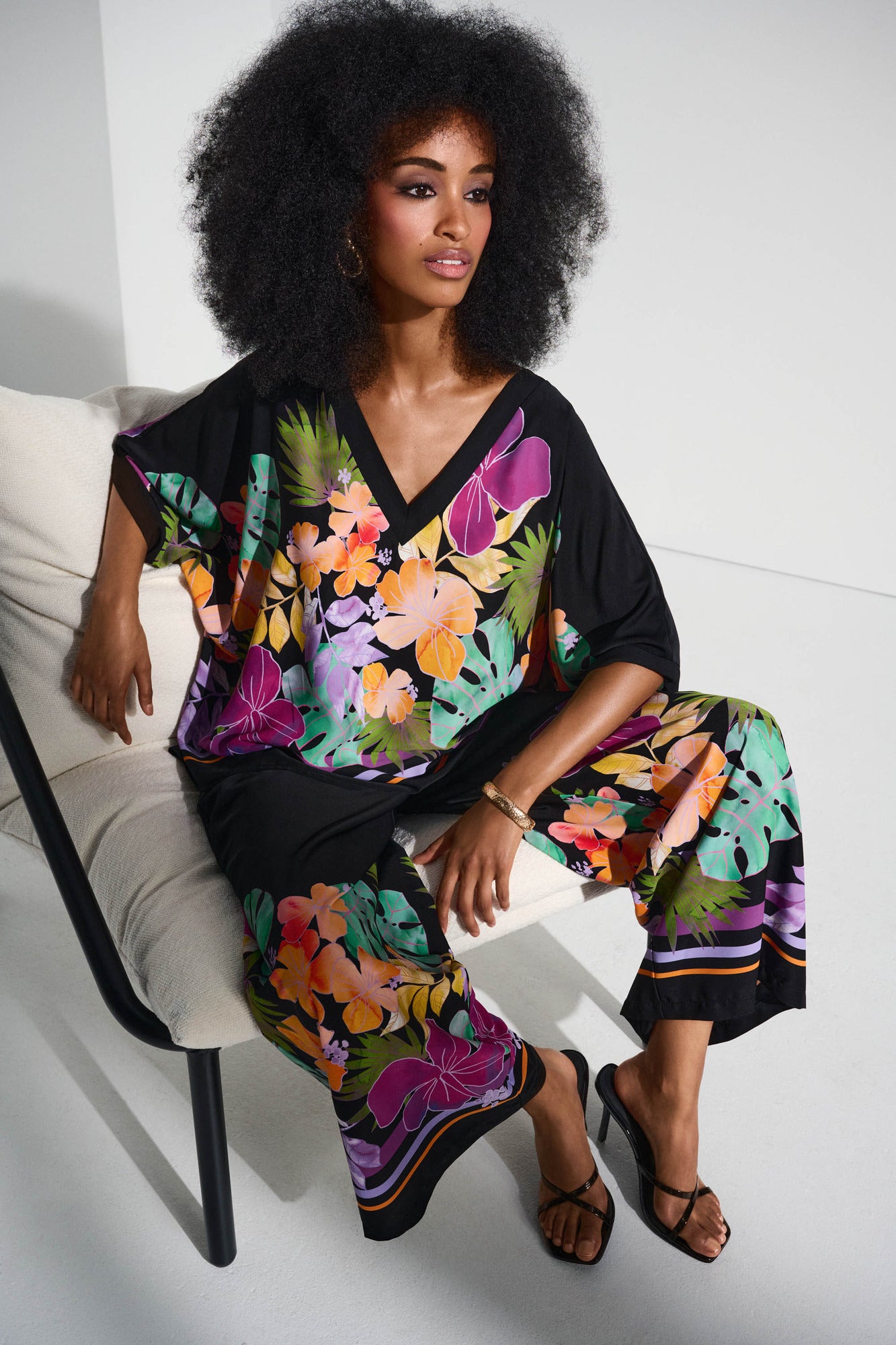 PANTALÓN NEGRO ESTAMPADO 252217