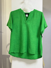 Cargar imagen en el visor de la galería, BLUSA CUELLO V BLANCA/AZUL/VERDE/MOSTAZA L3785
