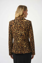 Cargar imagen en el visor de la galería, SACO ANIMAL PRINT 253051
