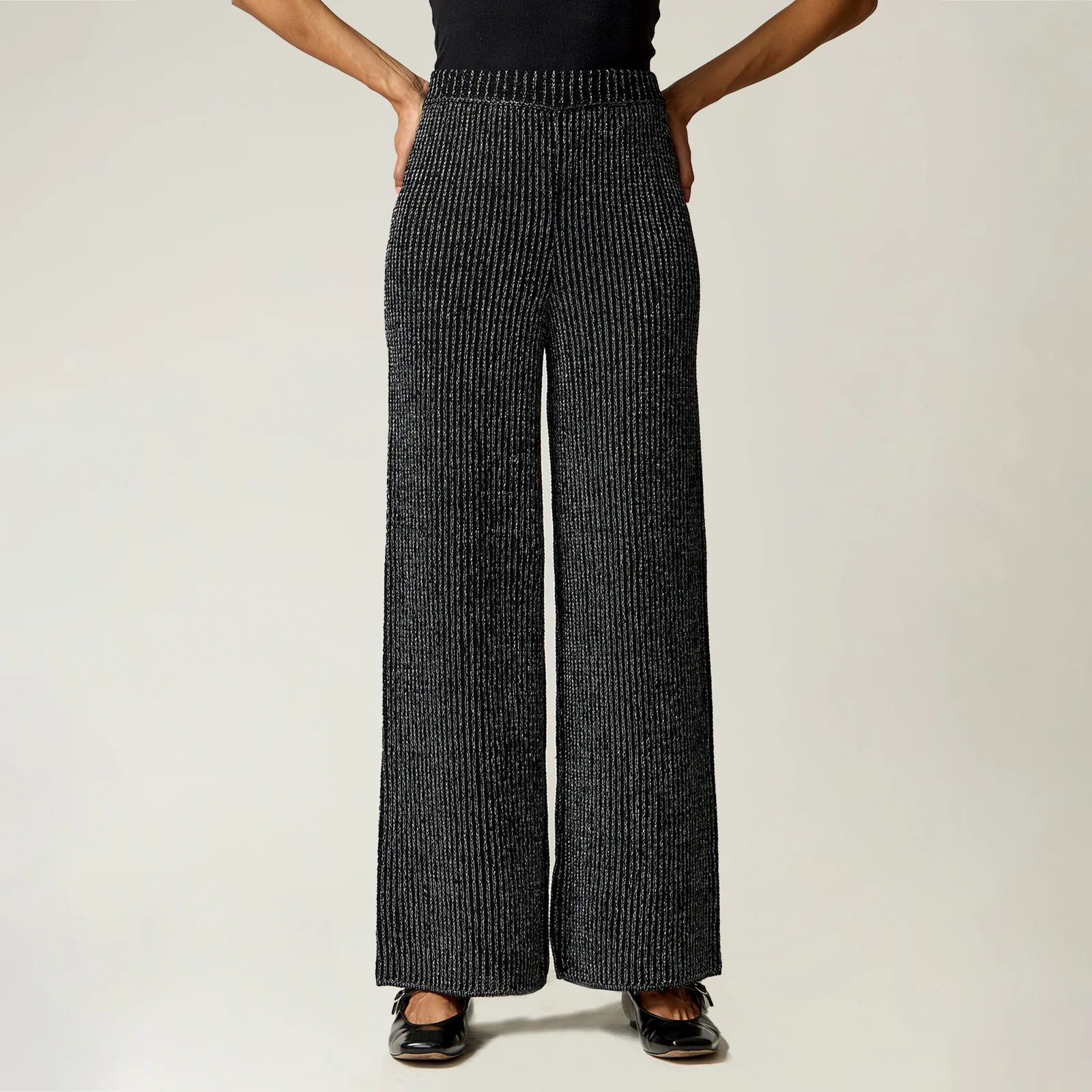 PANTALÓN TEJIDO NEGRO R22546