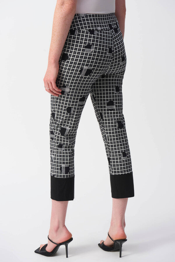 PANTALÓN NEGRO ESTAMPADO 251210