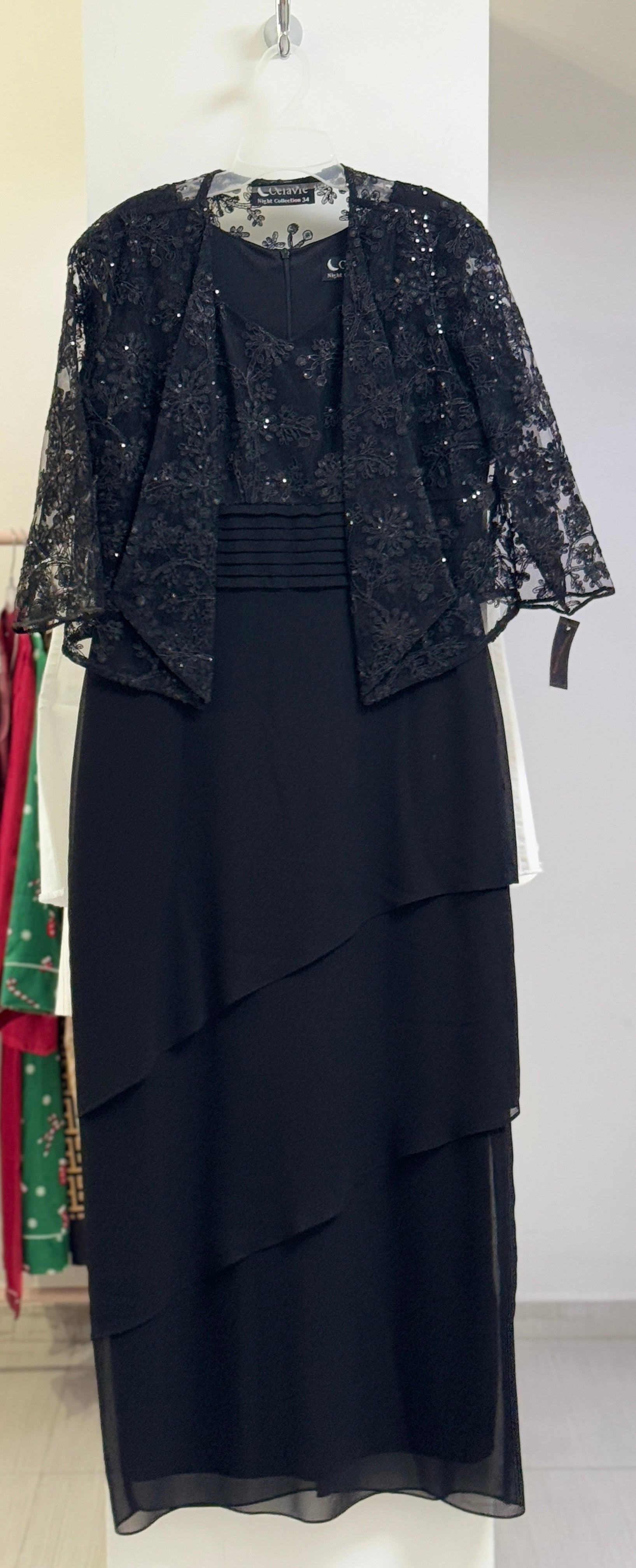 VESTIDO LARGO NEGRO/ORO BORDADO 9013