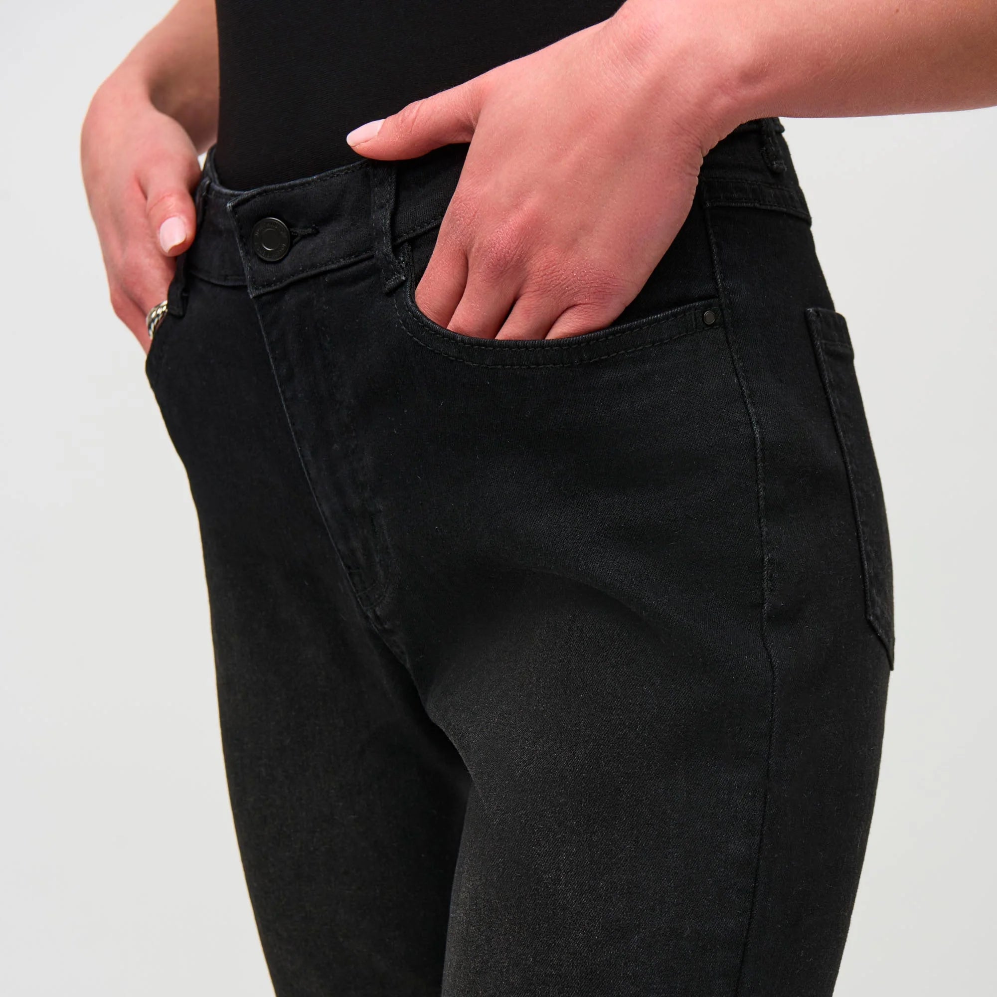PANTALÓN JEANS NEGRO CAMPANA 244949
