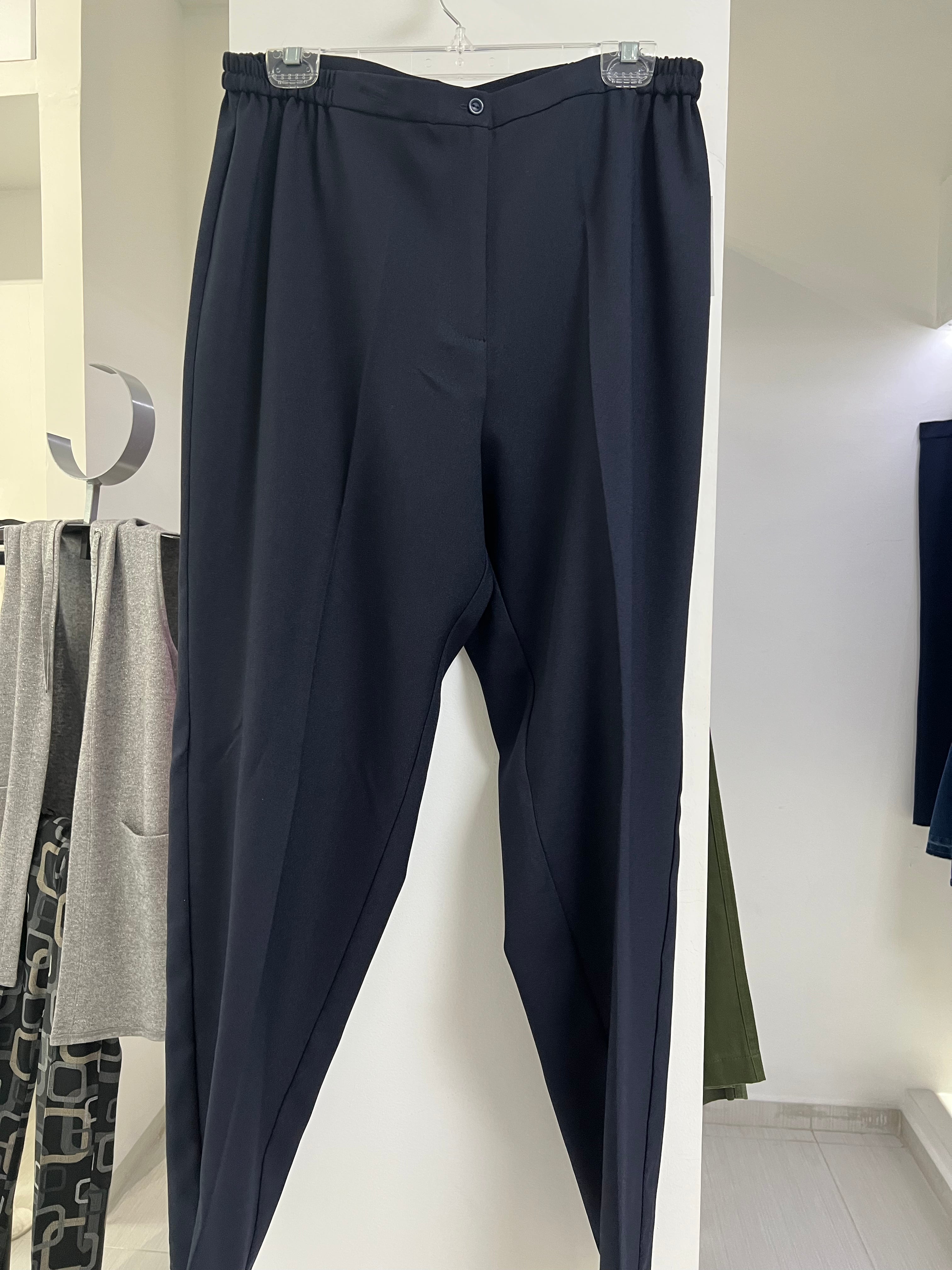 PANTALÓN AZUL MARINO