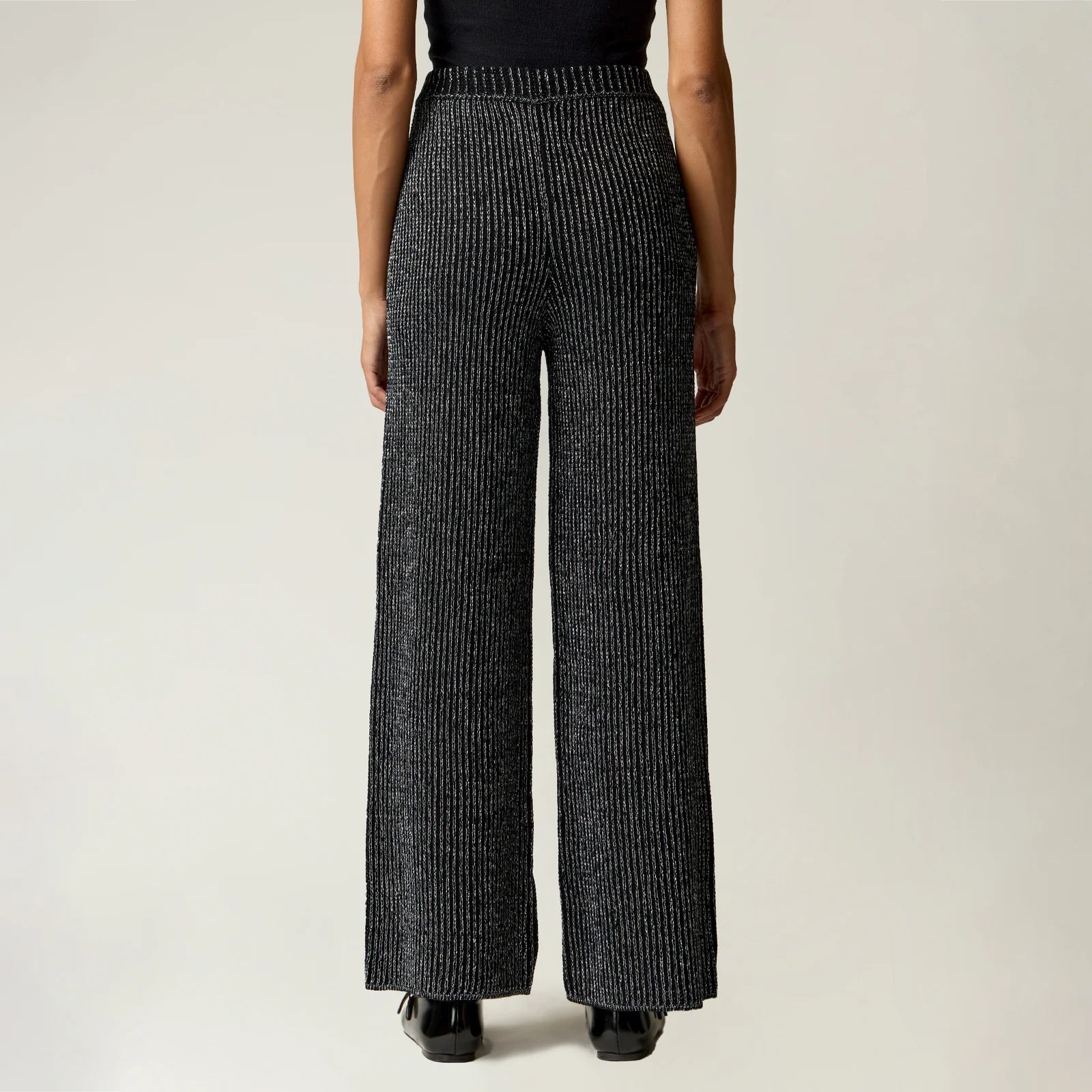 PANTALÓN TEJIDO NEGRO R22546