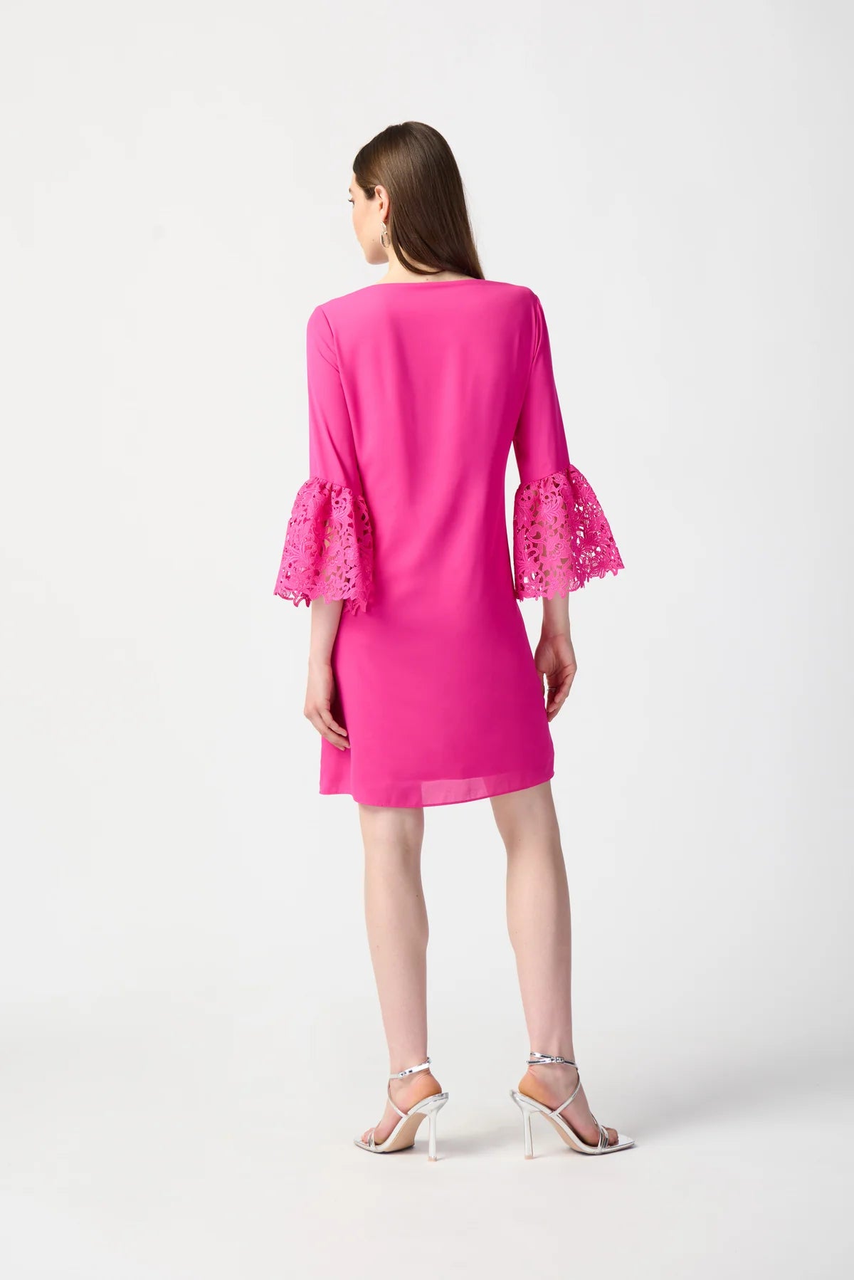 VESTIDO CORTO ROSA GUIPUR 241252