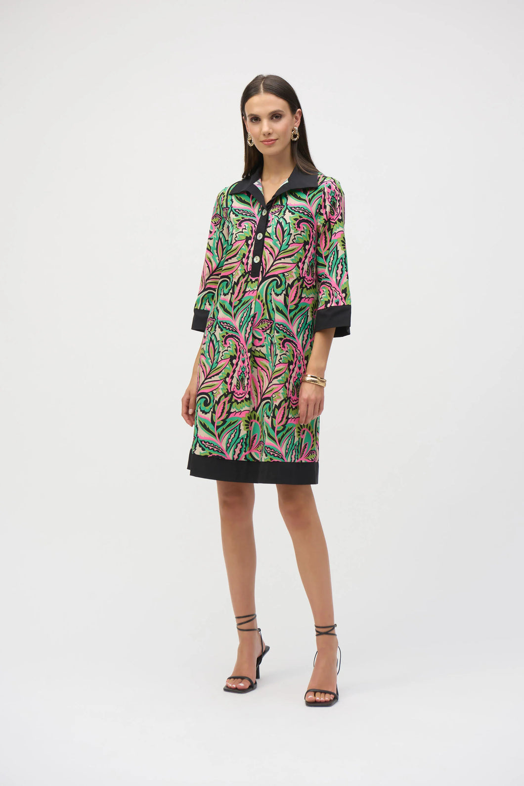 VESTIDO CORTO NEGRO ESTAMPADO 252078