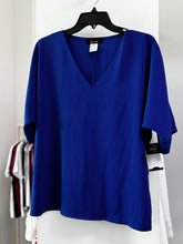 Cargar imagen en el visor de la galería, BLUSA MULTICOLORES L37140
