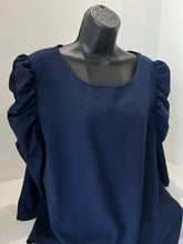Cargar imagen en el visor de la galería, BLUSA VERDE/NEGRO/AZUL MARINO
