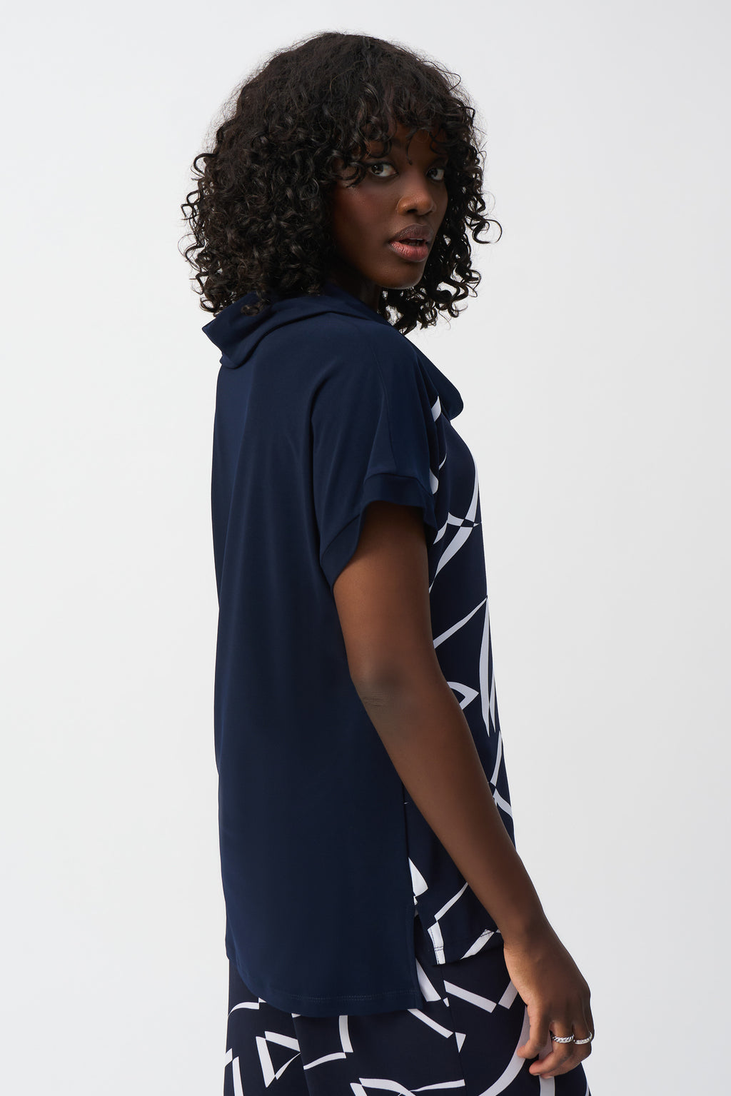 BLUSA MARINO ESTAMPADA 251110