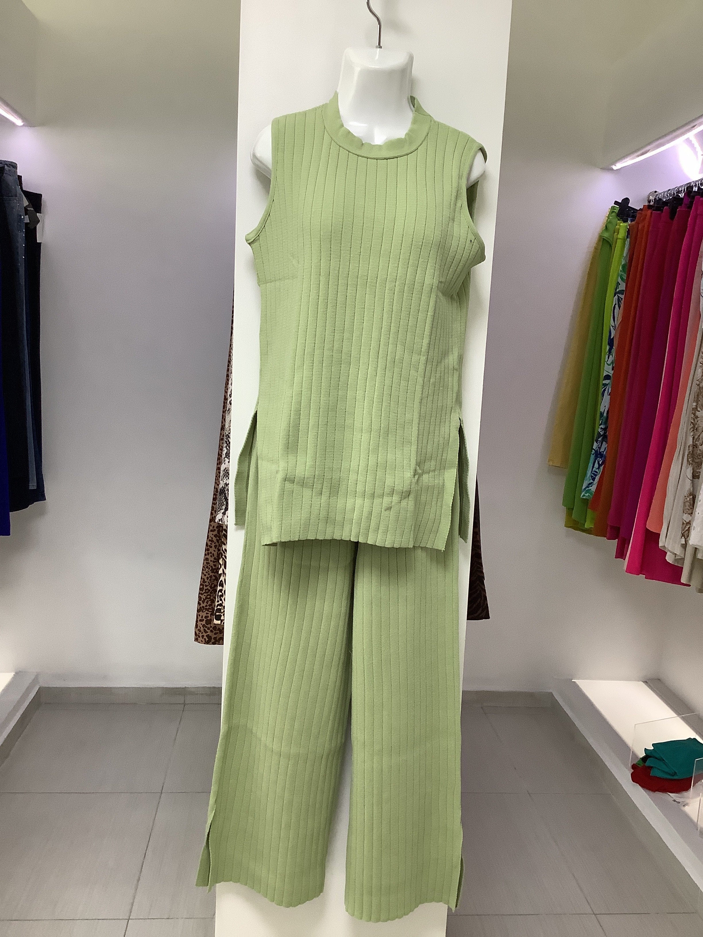 BLUSA+PANTALÓN VERDE MENTA L33404