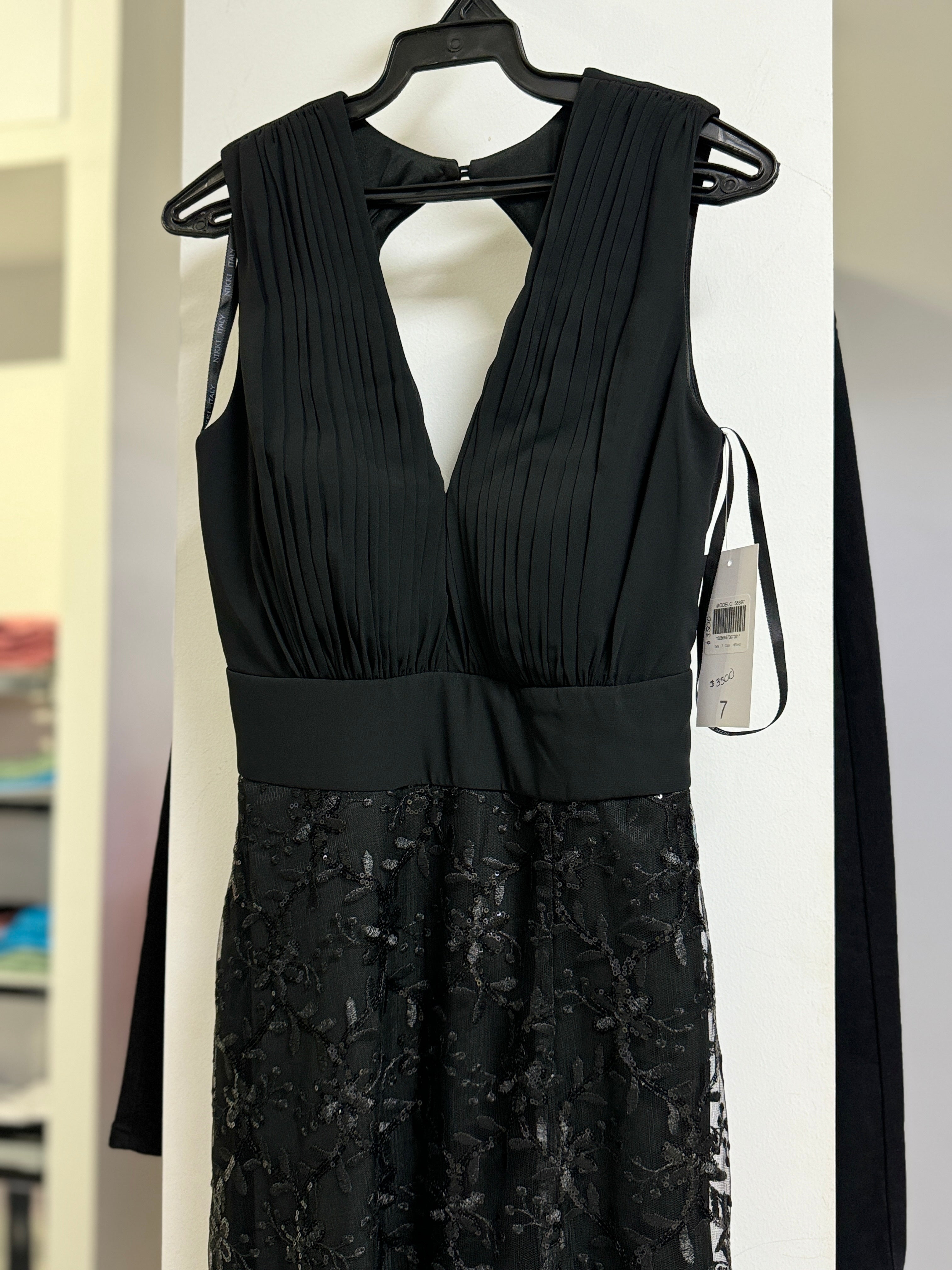 VESTIDO NEGRO FALDA BORDADO LENTEJUELA 56897