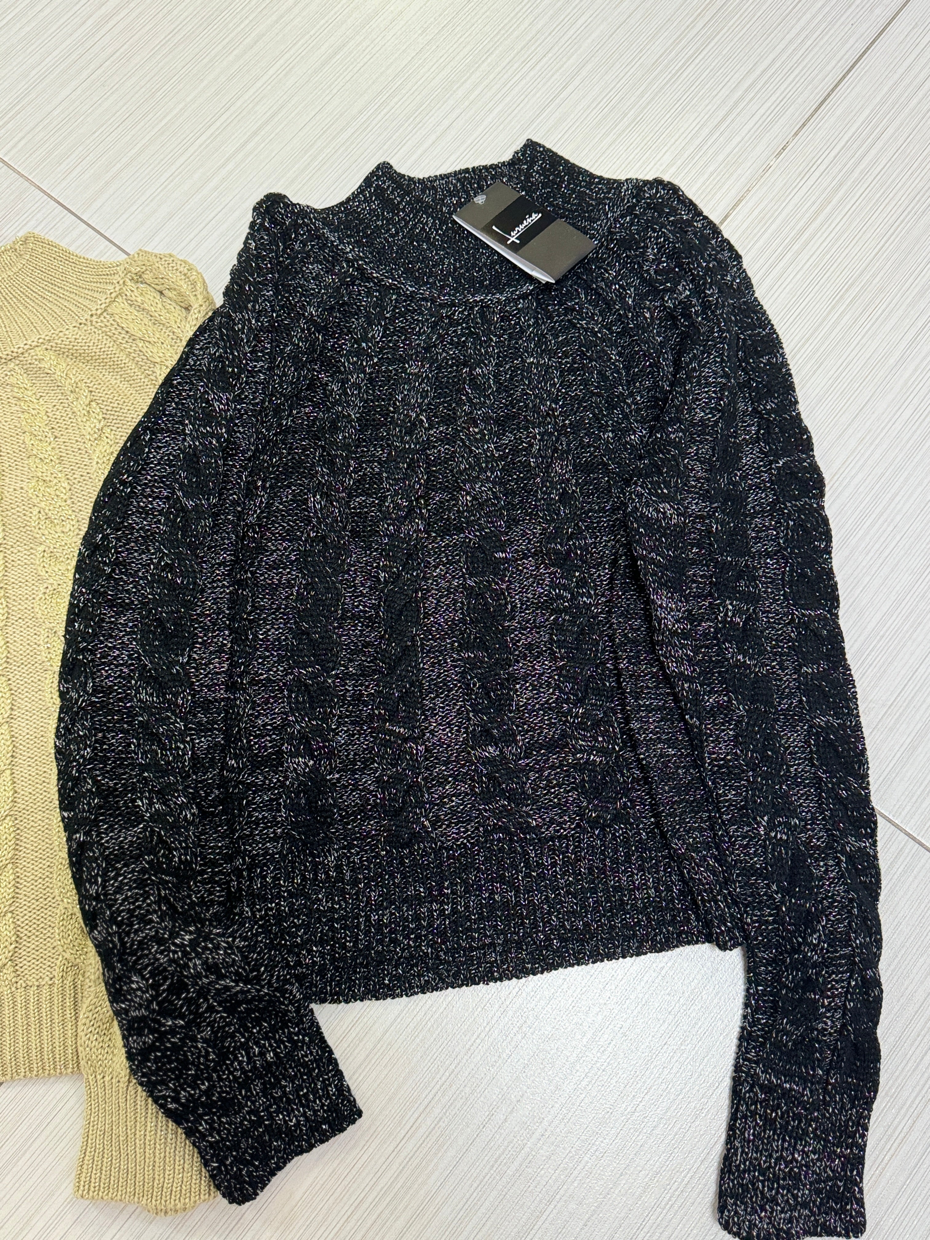 SUÉTER TEJIDO NEGRO/VERDE/ORO L33379