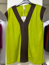 Cargar imagen en el visor de la galería, BLUSA VERDE LIMÓN 125630
