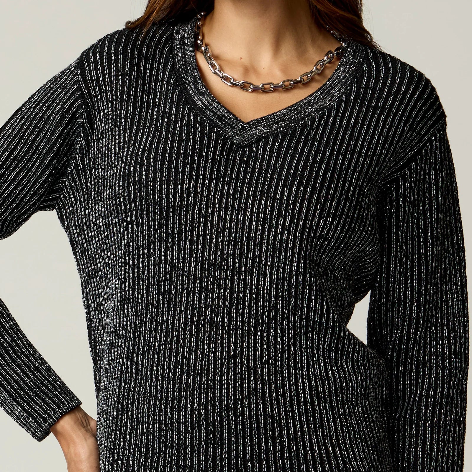 SUÉTER TEJIDO NEGRO R22545
