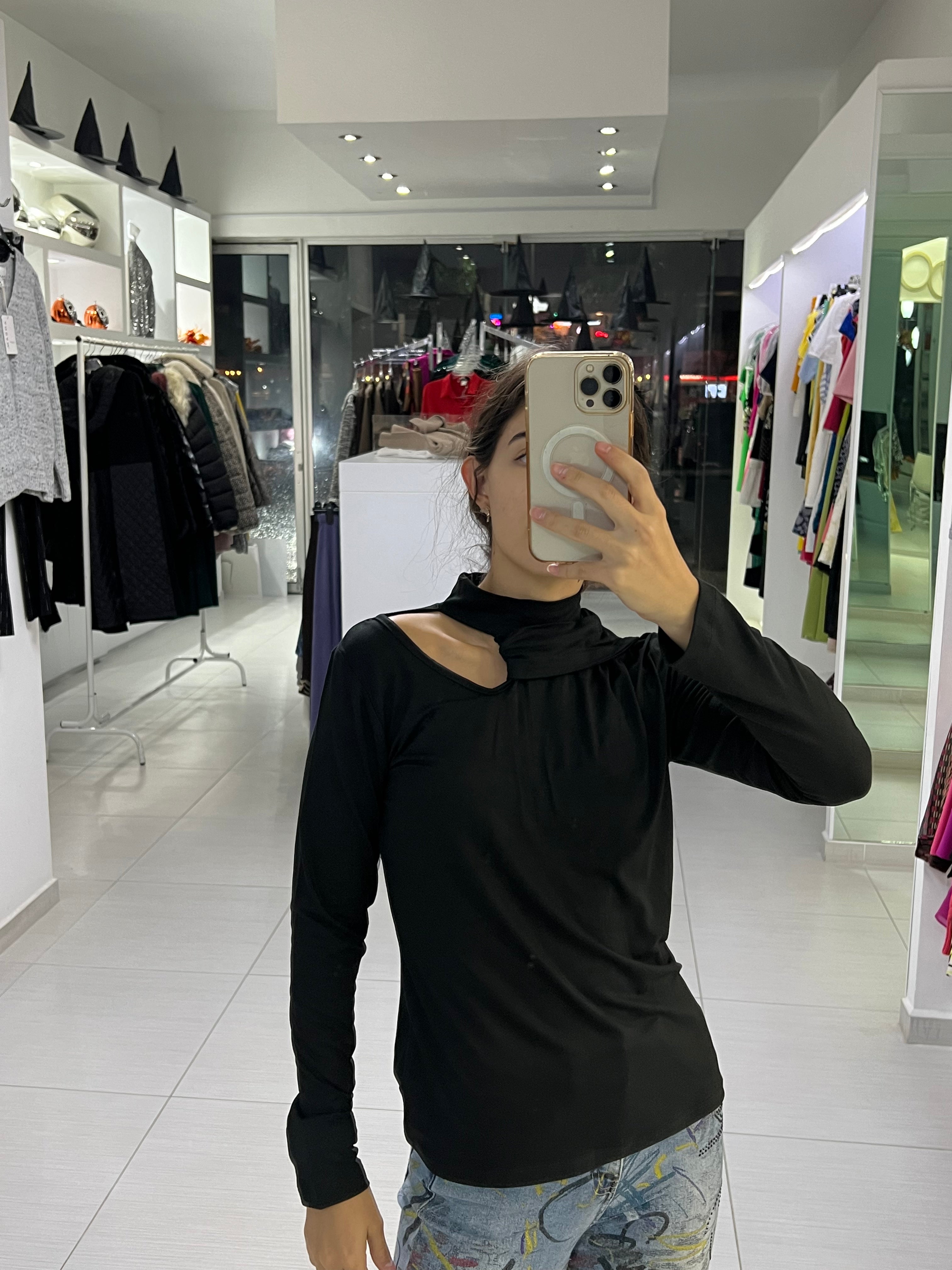 BLUSA BÁSICA NEGRA/ROJA/MOSTAZA