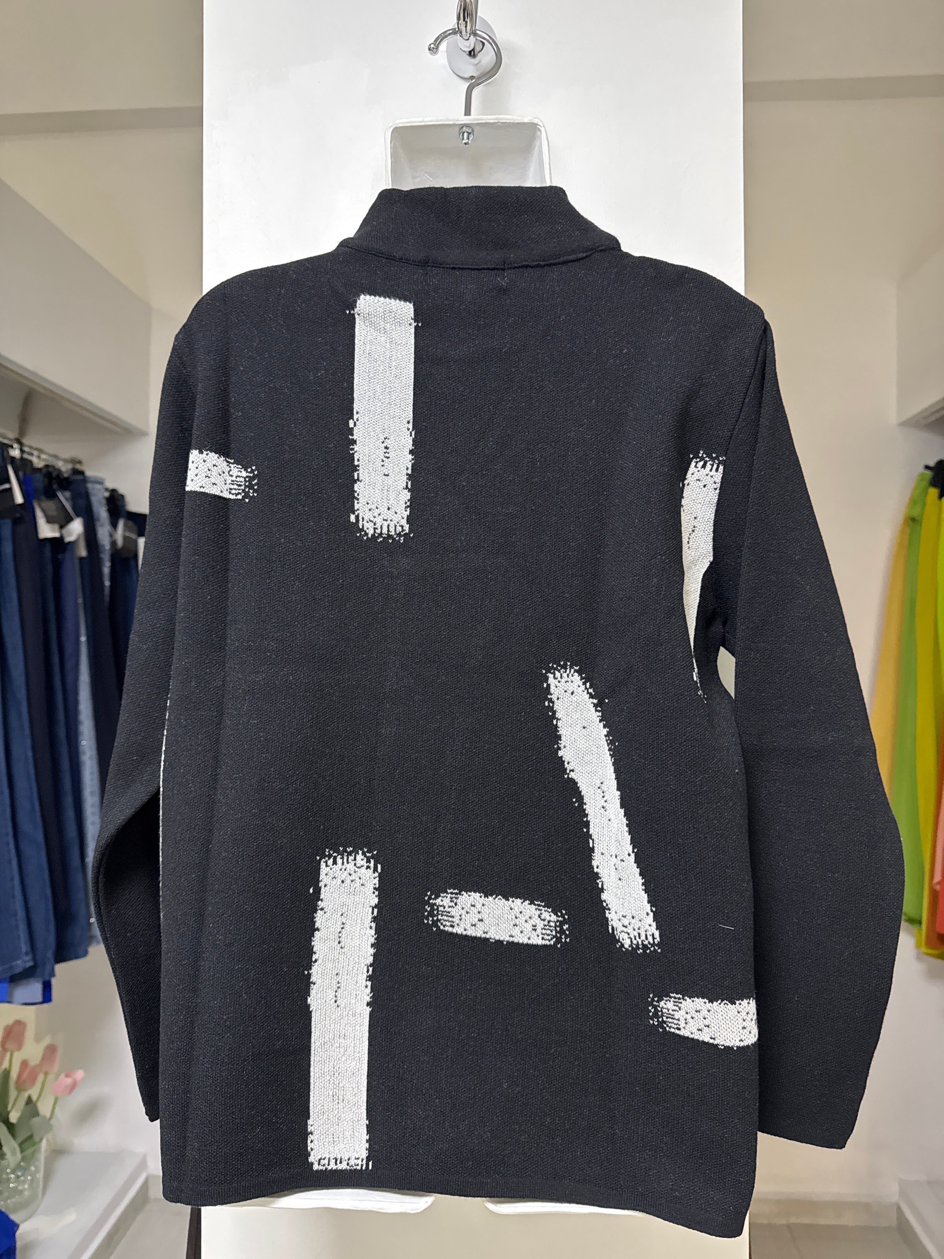 SUÉTER NEGRO L36134