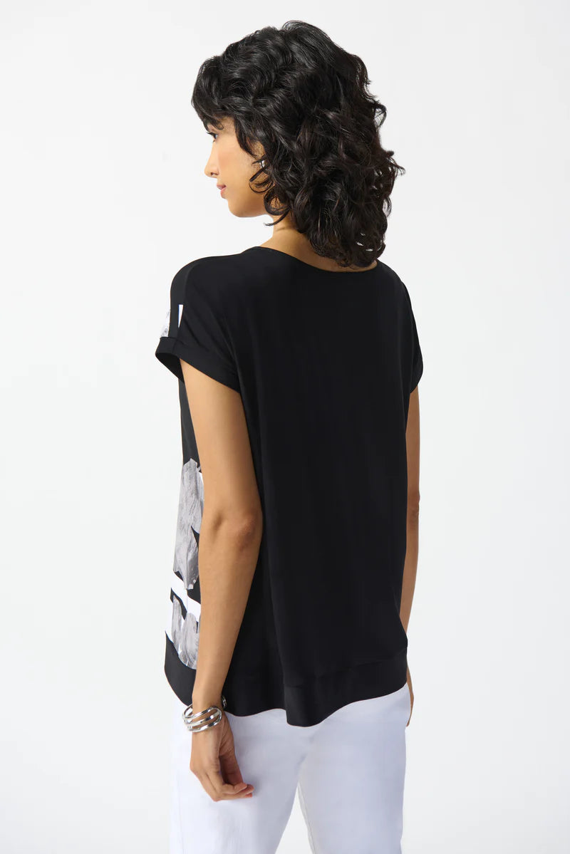 BLUSA NEGRA ESTAMPADA 242180