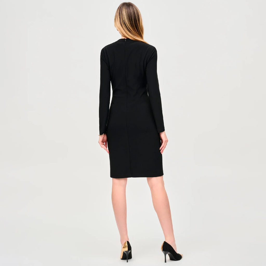 VESTIDO NEGRO ESCOTE V 243274