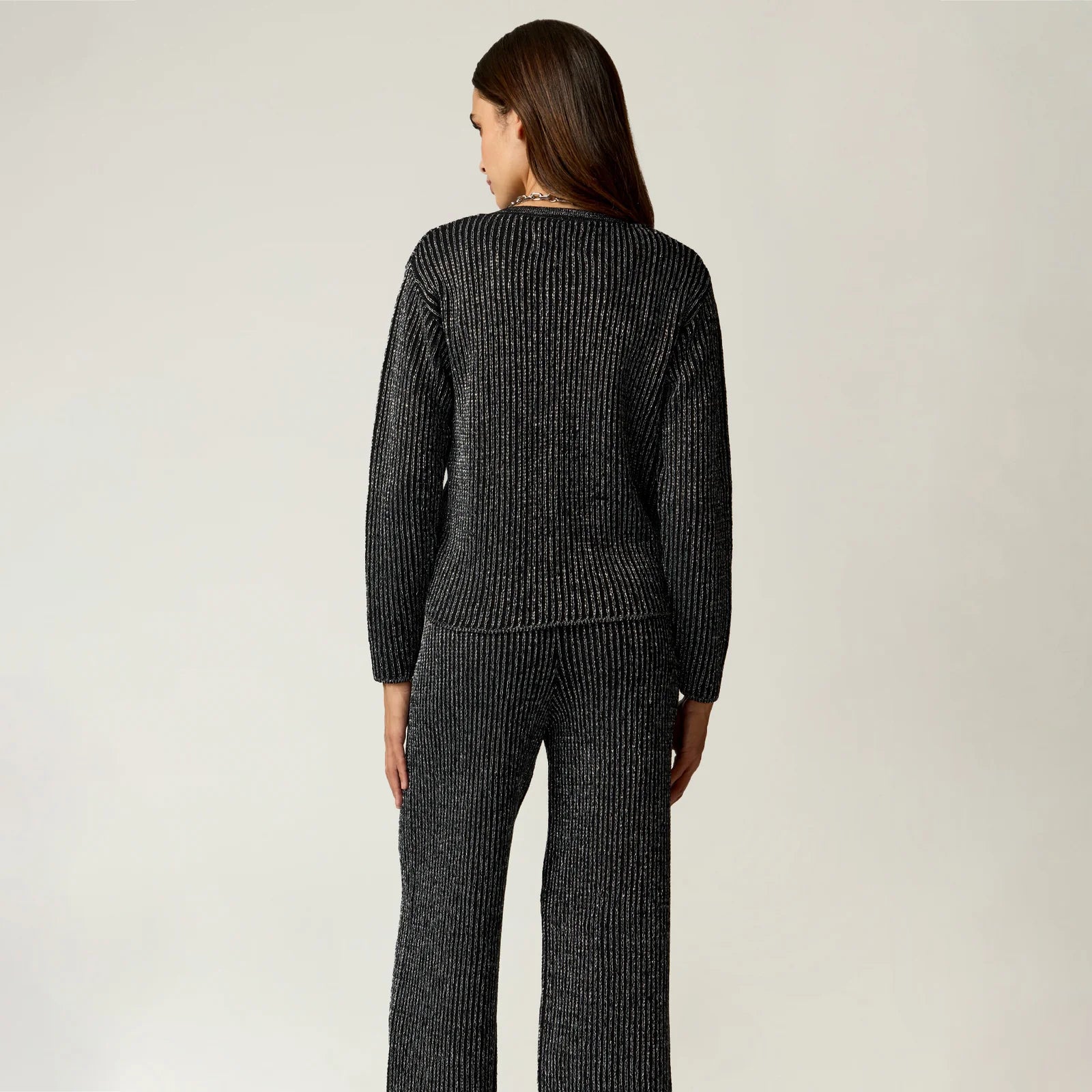 SUÉTER TEJIDO NEGRO R22545
