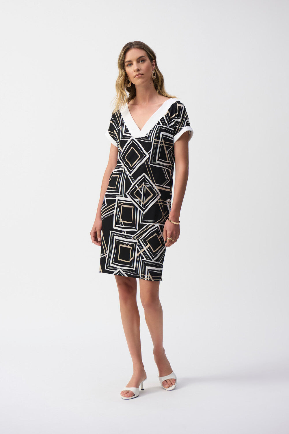 VESTIDO CORTO NEGRO ESTAMPADO 251039