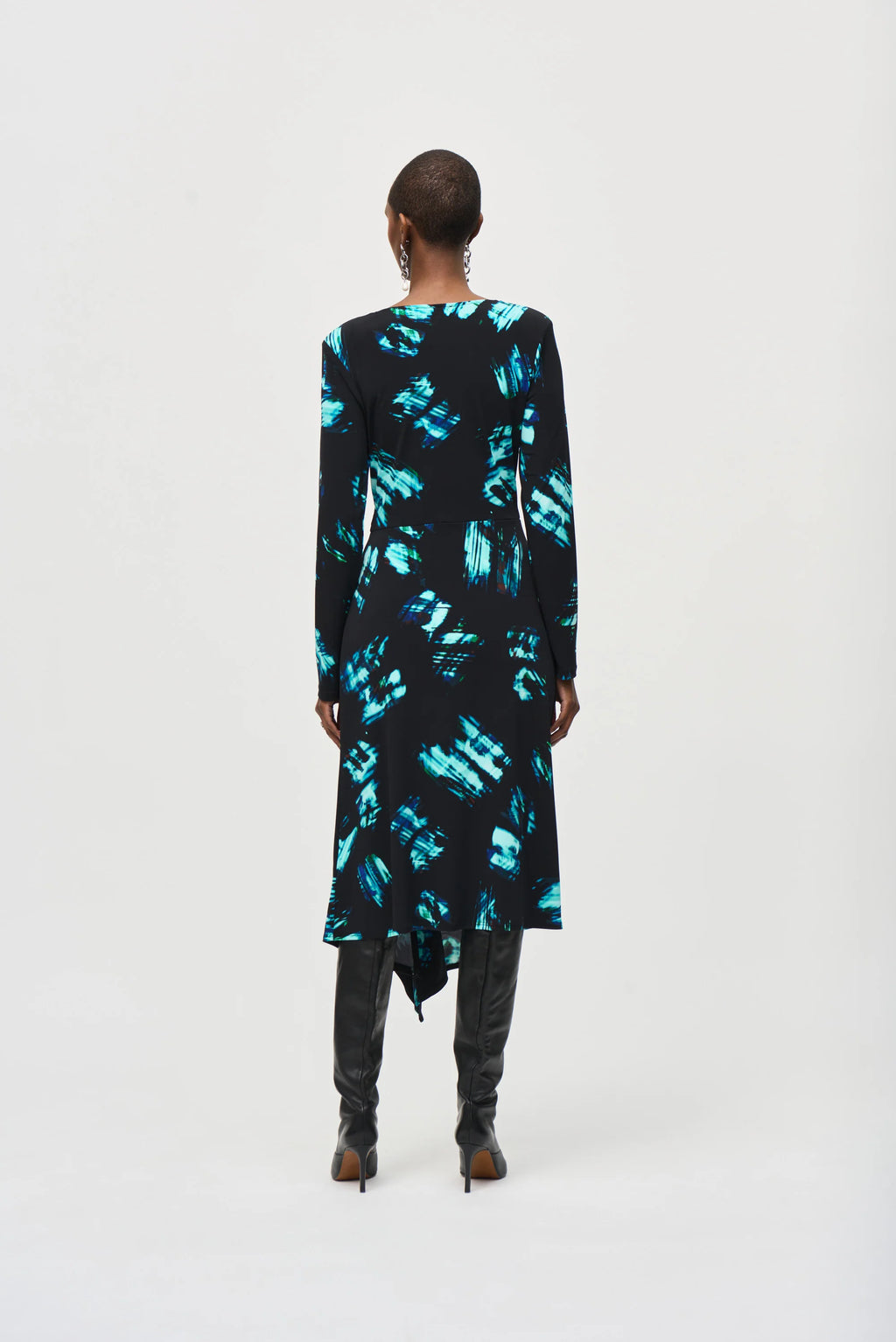 VESTIDO MIDI NEGRO ESTAMPADO 243147
