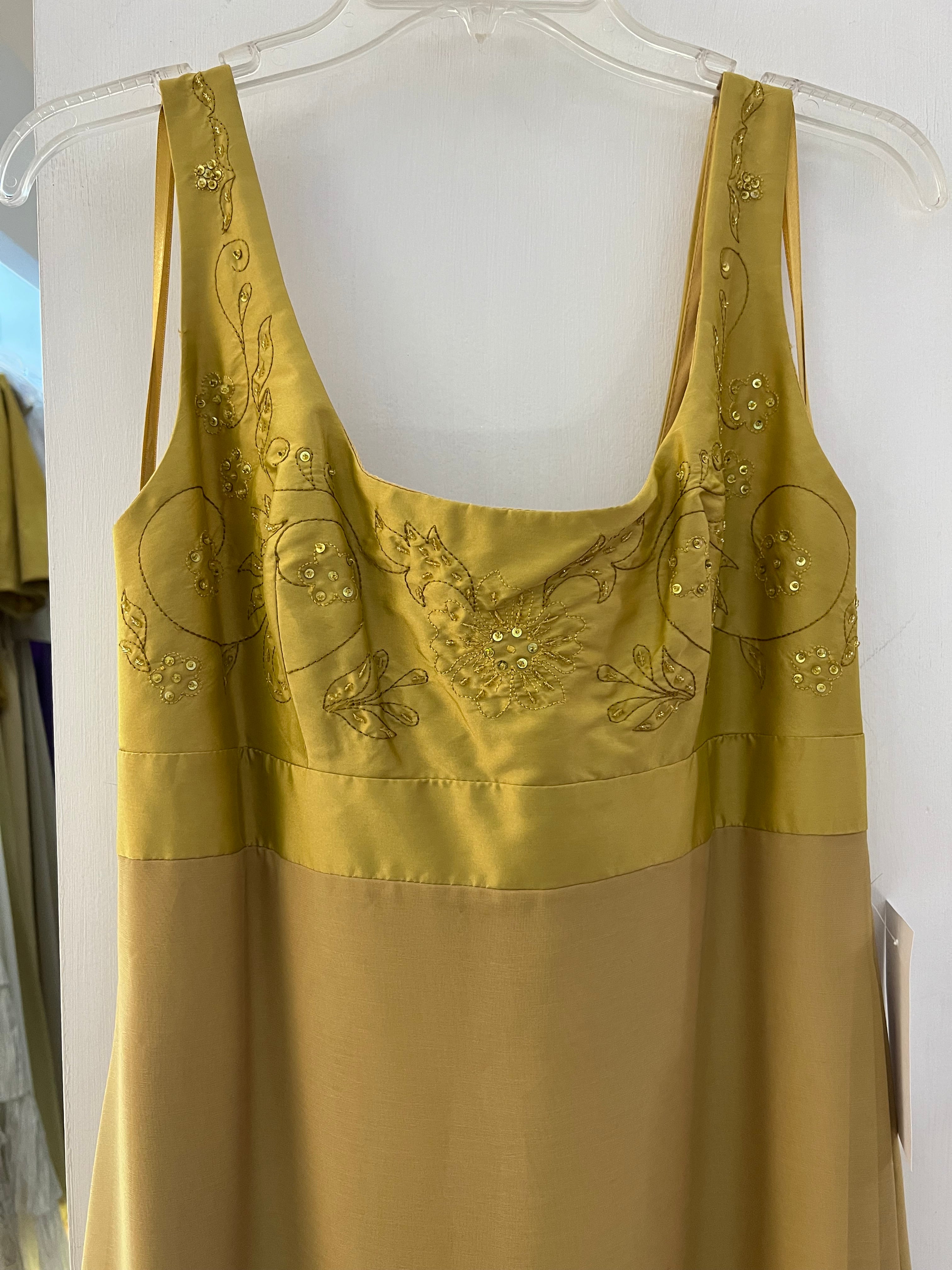 VESTIDO LARGO MOSTAZA