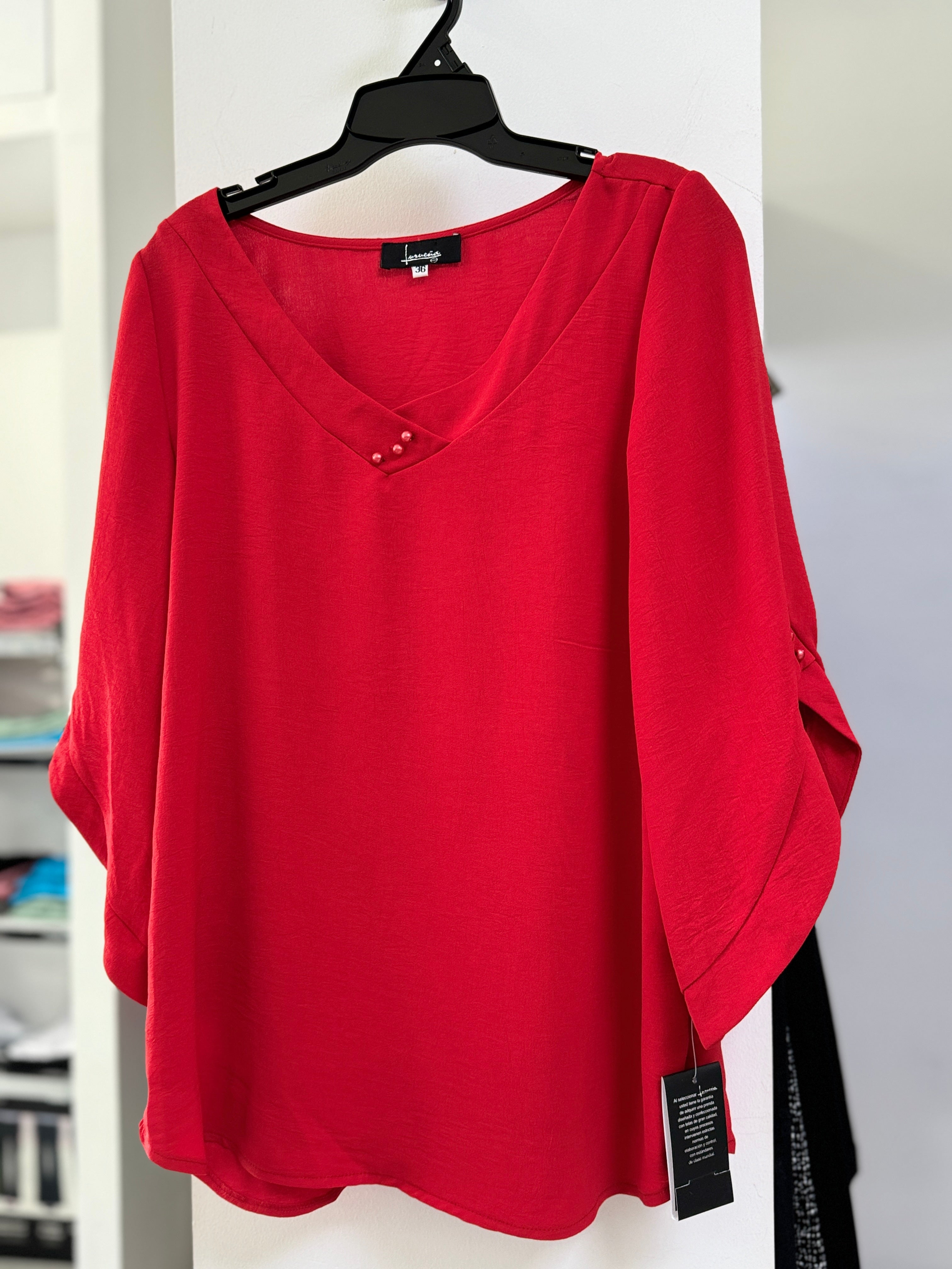 BLUSA BLANCA/ROJA L37102