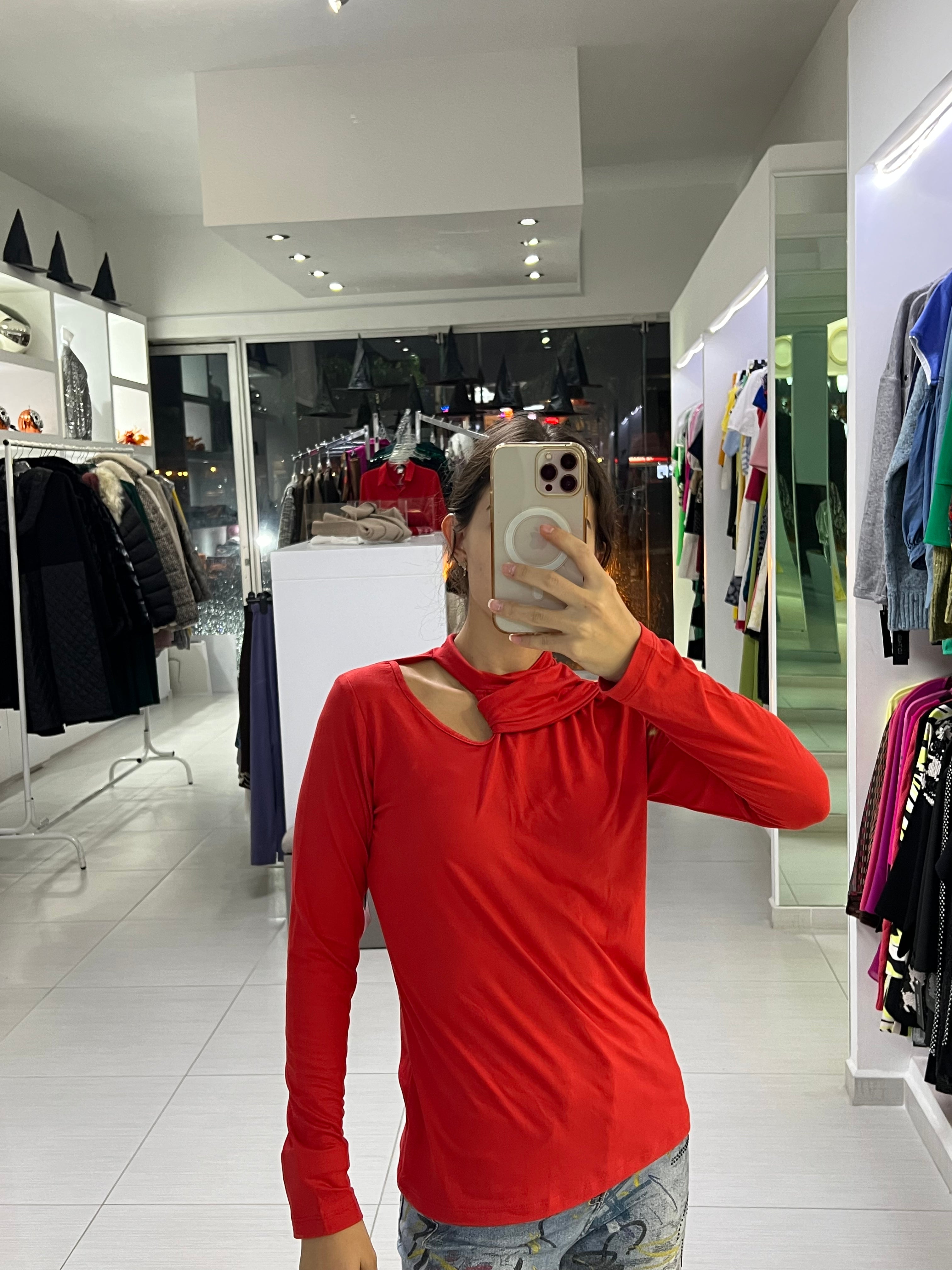 BLUSA BÁSICA NEGRA/ROJA/MOSTAZA