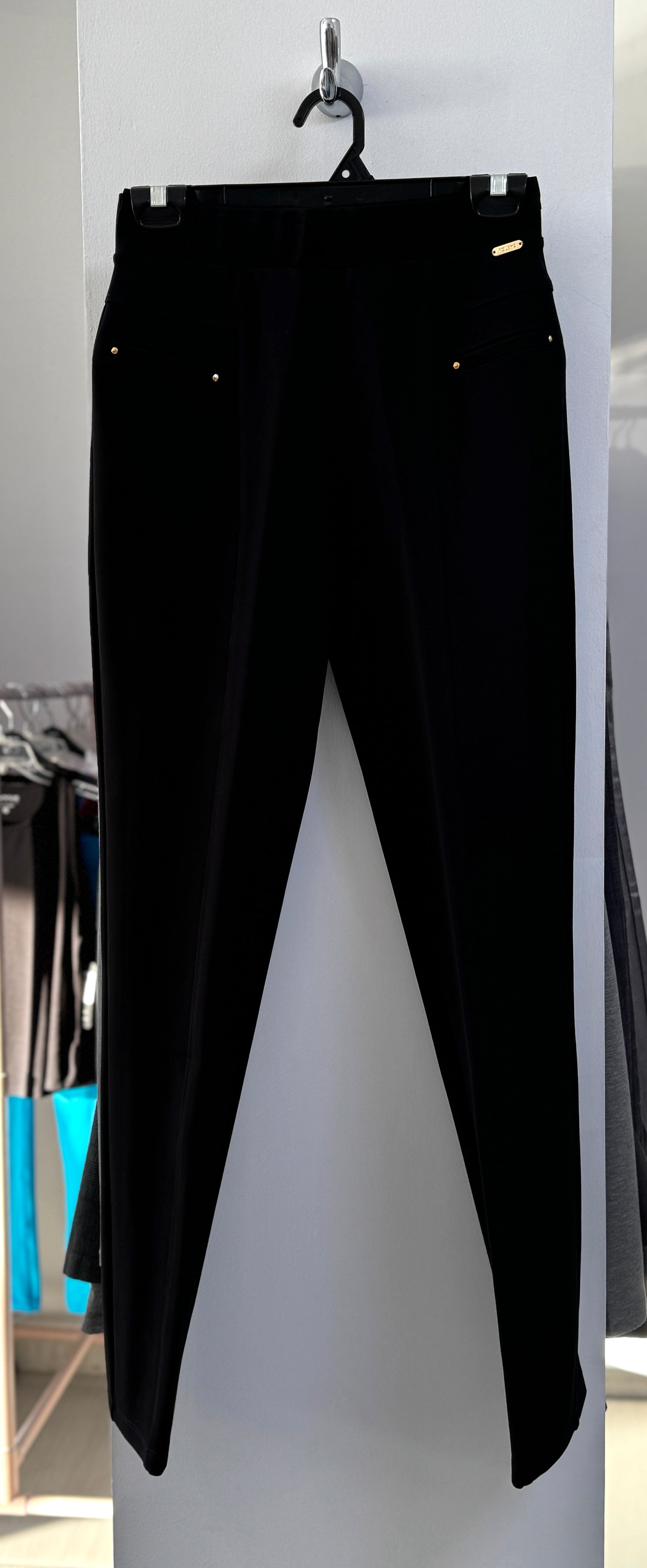 PANTALÓN NEGRO BD2215
