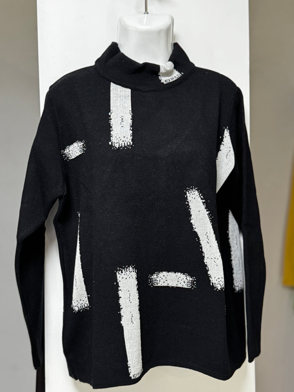 SUÉTER NEGRO L36134