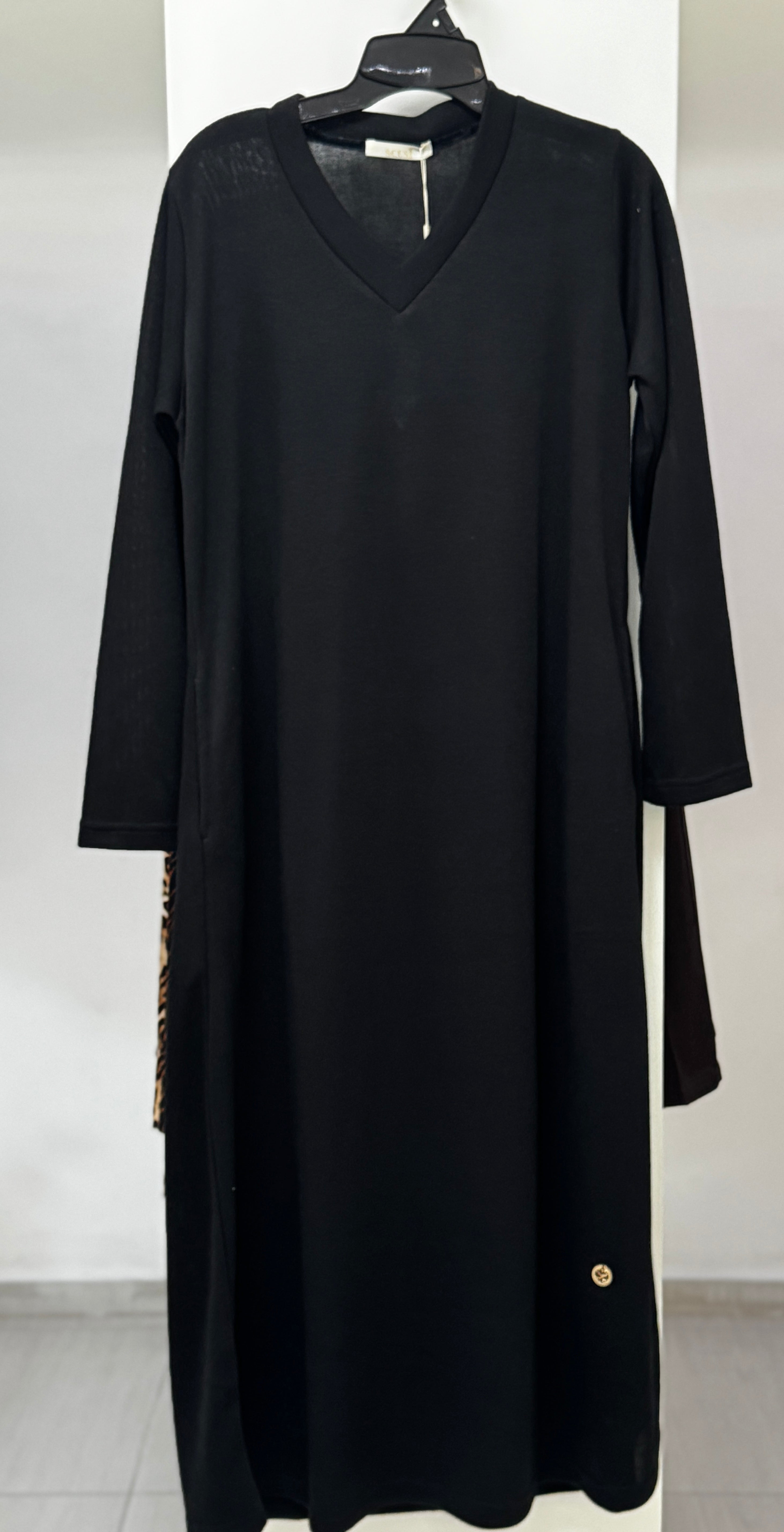 VESTIDO MIDI NEGRO/UVA 05451