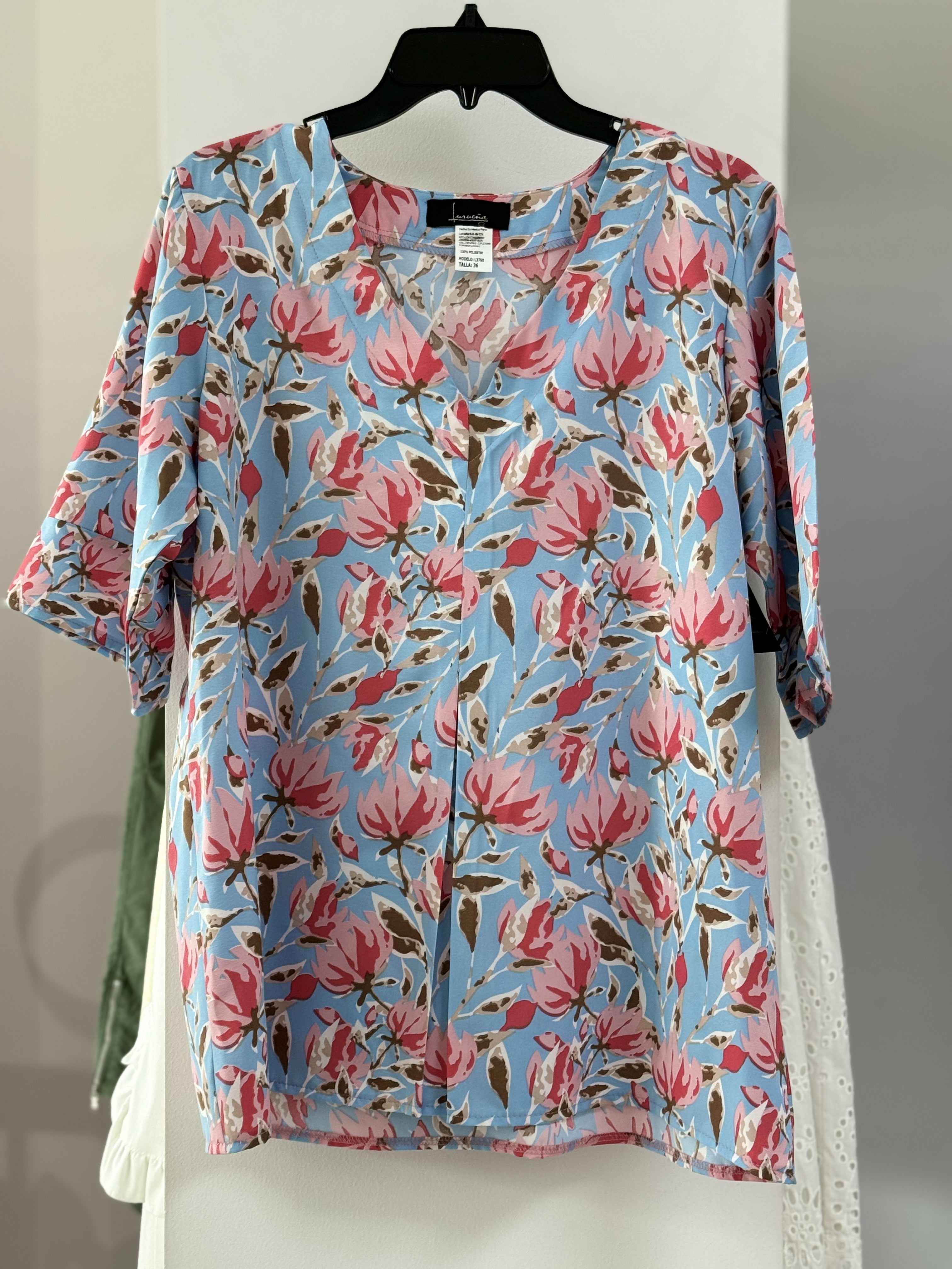 BLUSA ESTAMPADA TULIPANES L3790