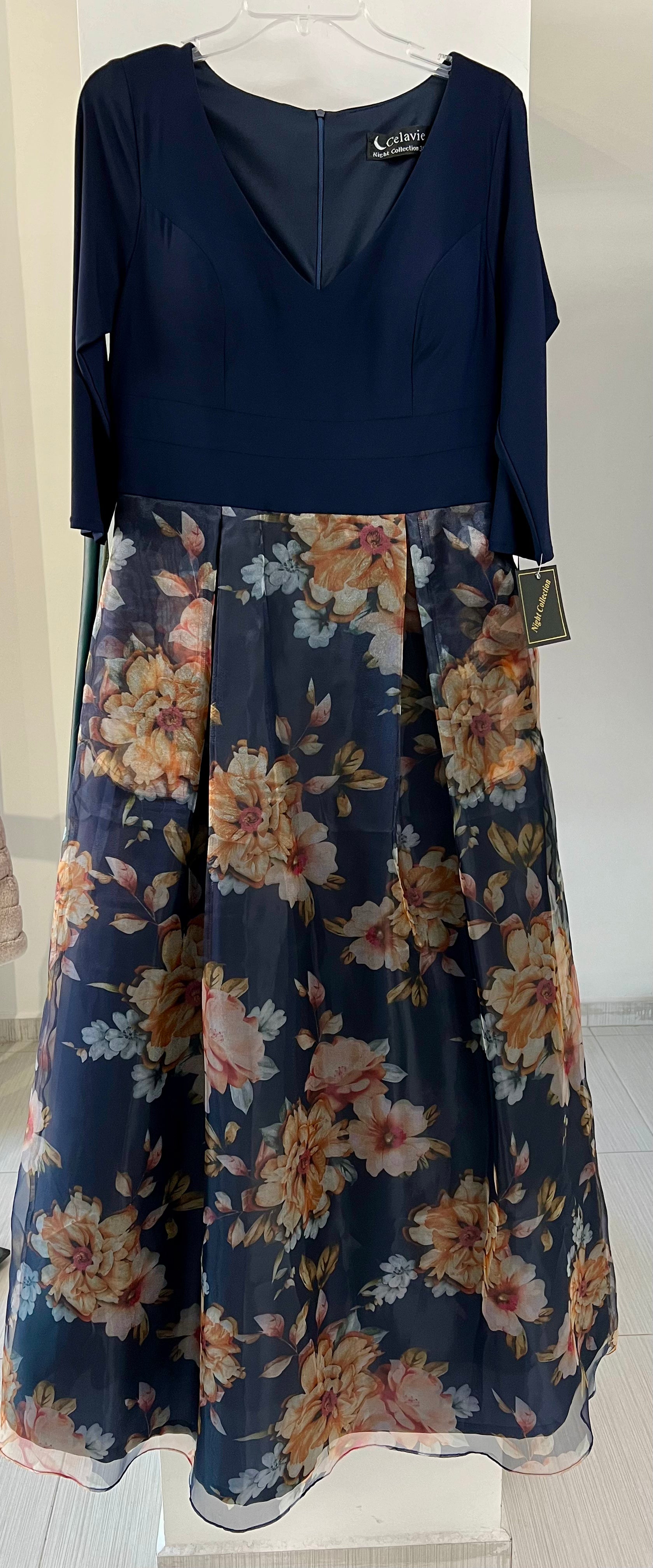 VESTIDO LARGO MARINO/NEGRO ESTAMPADO