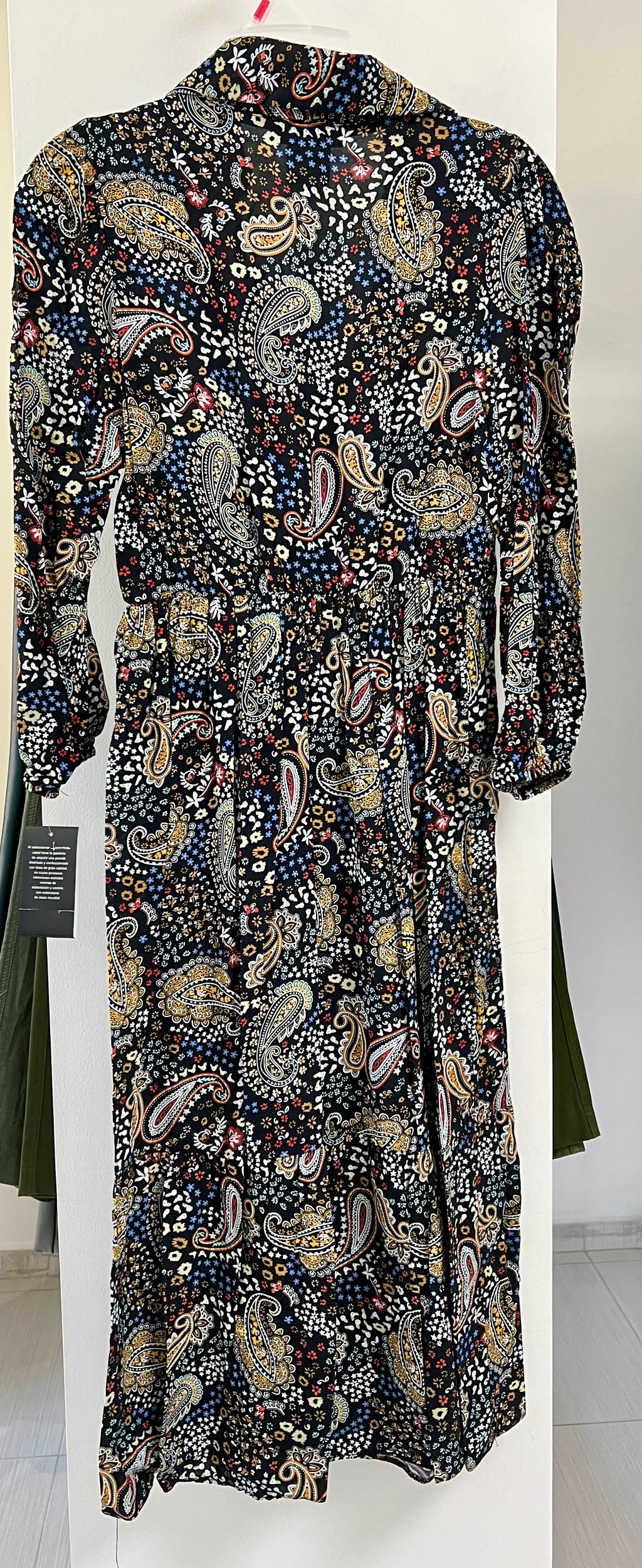 VESTIDO MIDI NEGRO ESTAMPADO