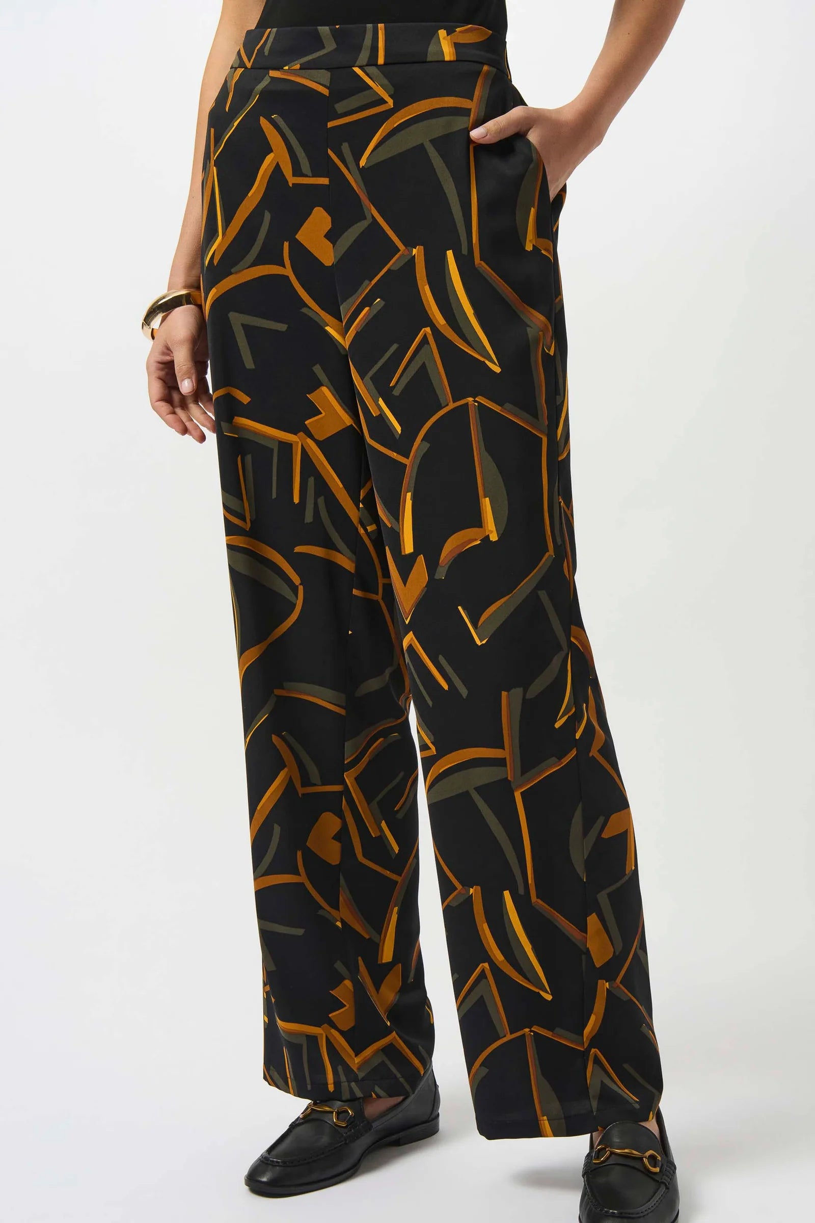 PANTALÓN NEGRO ESTAMPADO 253239