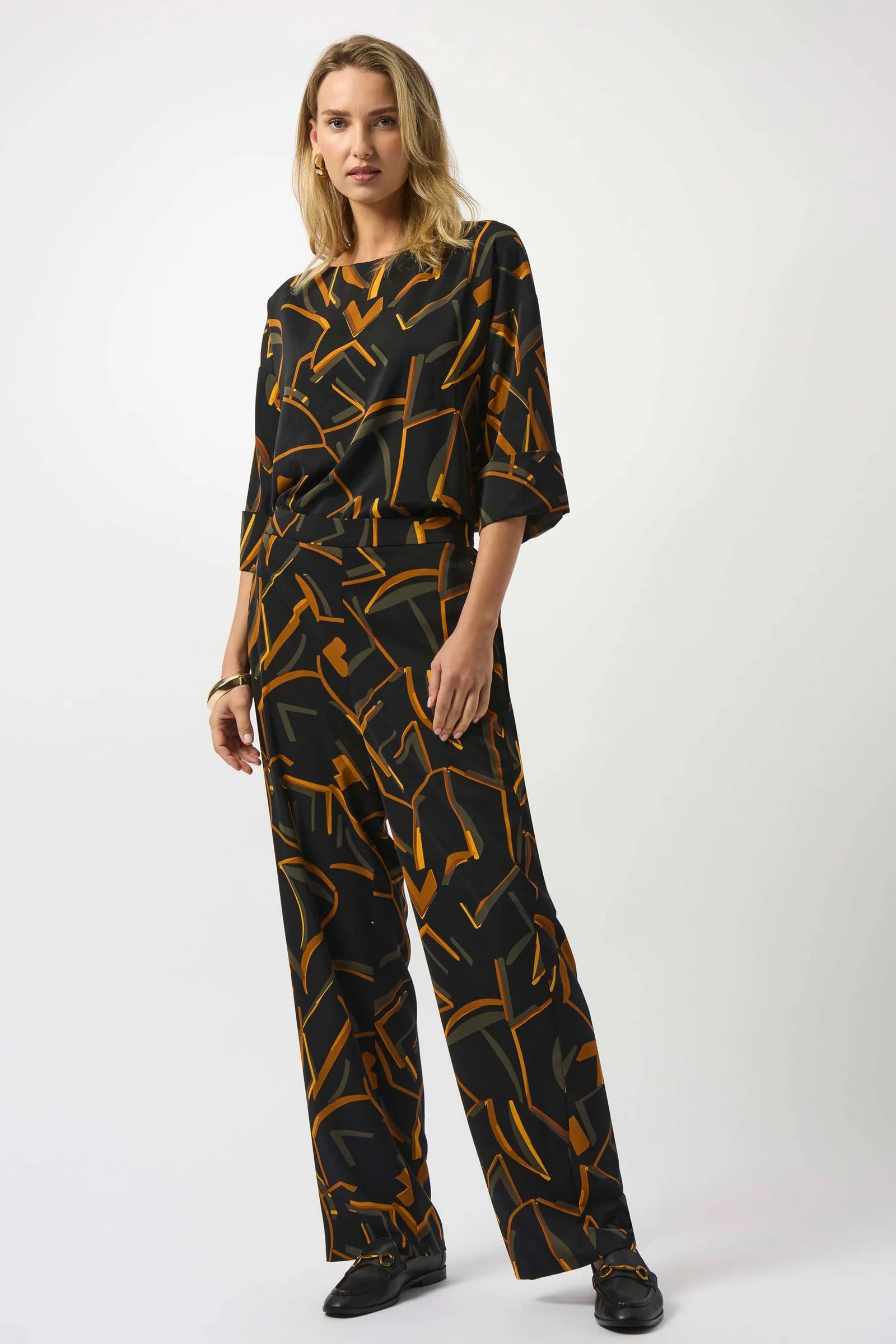 PANTALÓN NEGRO ESTAMPADO 253239