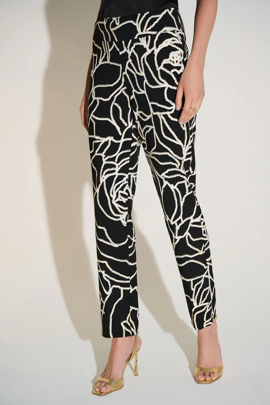 PANTALÓN NEGRO ESTAMPADO 253784